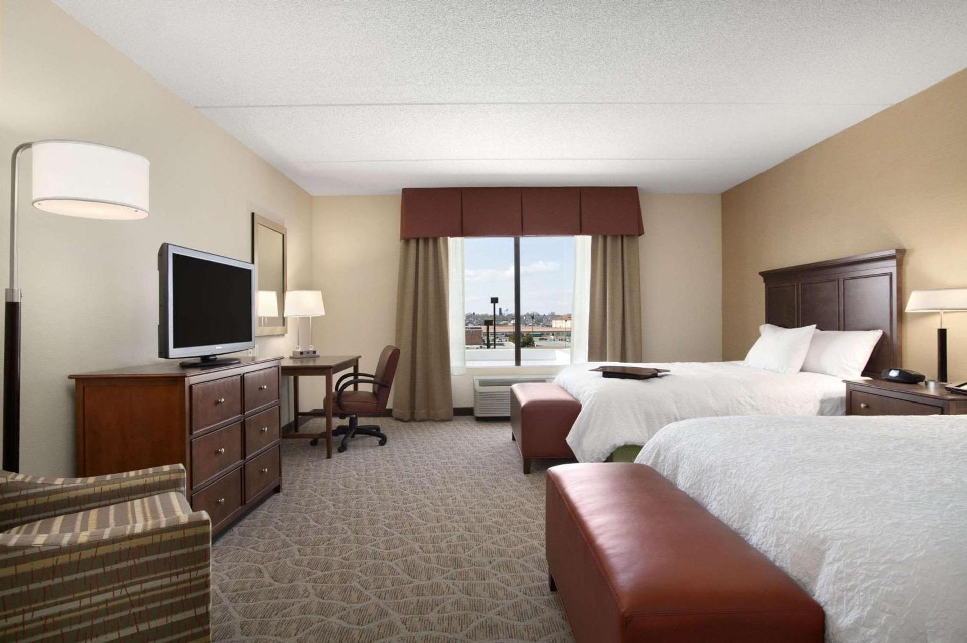 Hampton Inn & Suites Charles Town photo 18