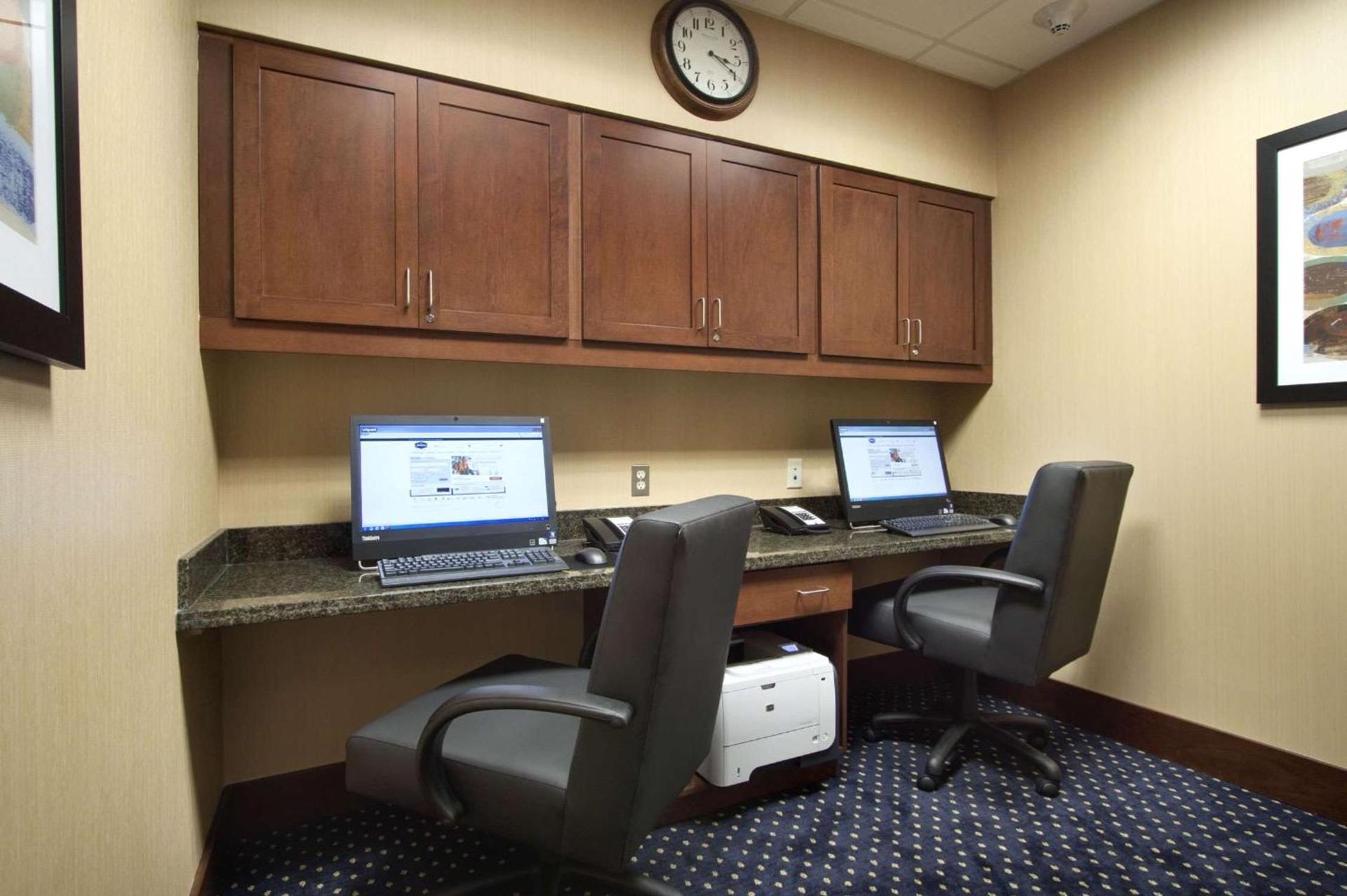 Hampton Inn & Suites Charles Town photo 23
