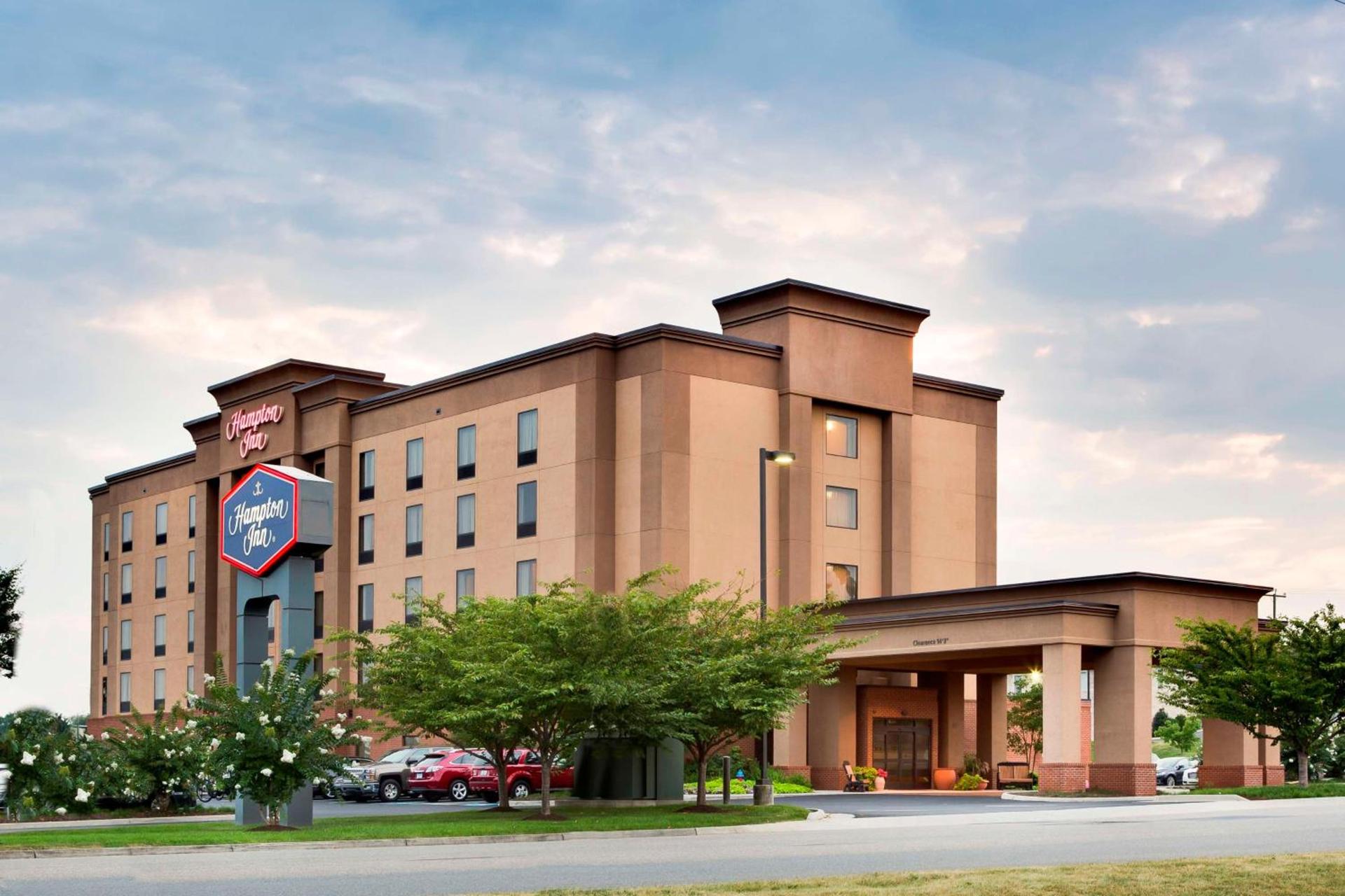 Hampton Inn Harrisonburg South photo 1