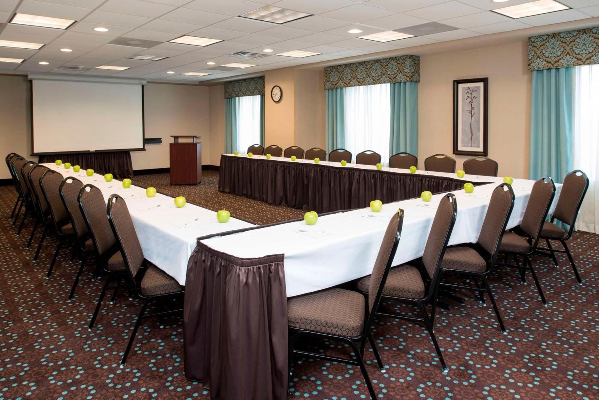 Hampton Inn & Suites Crawfordsville photo 29