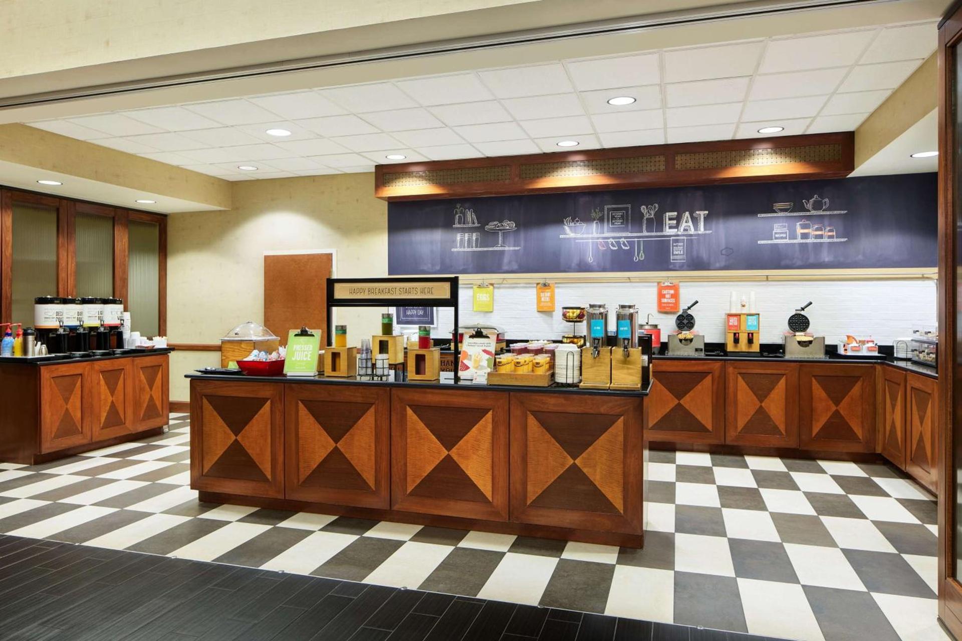 Hampton Inn and Suites Indianapolis-Fishers photo 6