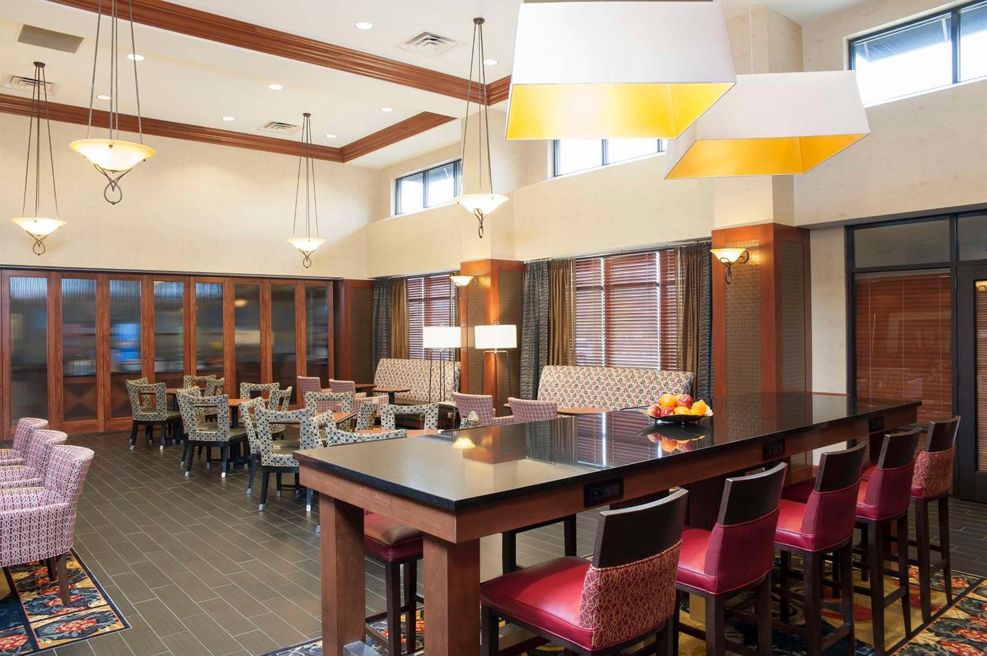 Hampton Inn and Suites Indianapolis-Fishers photo 9