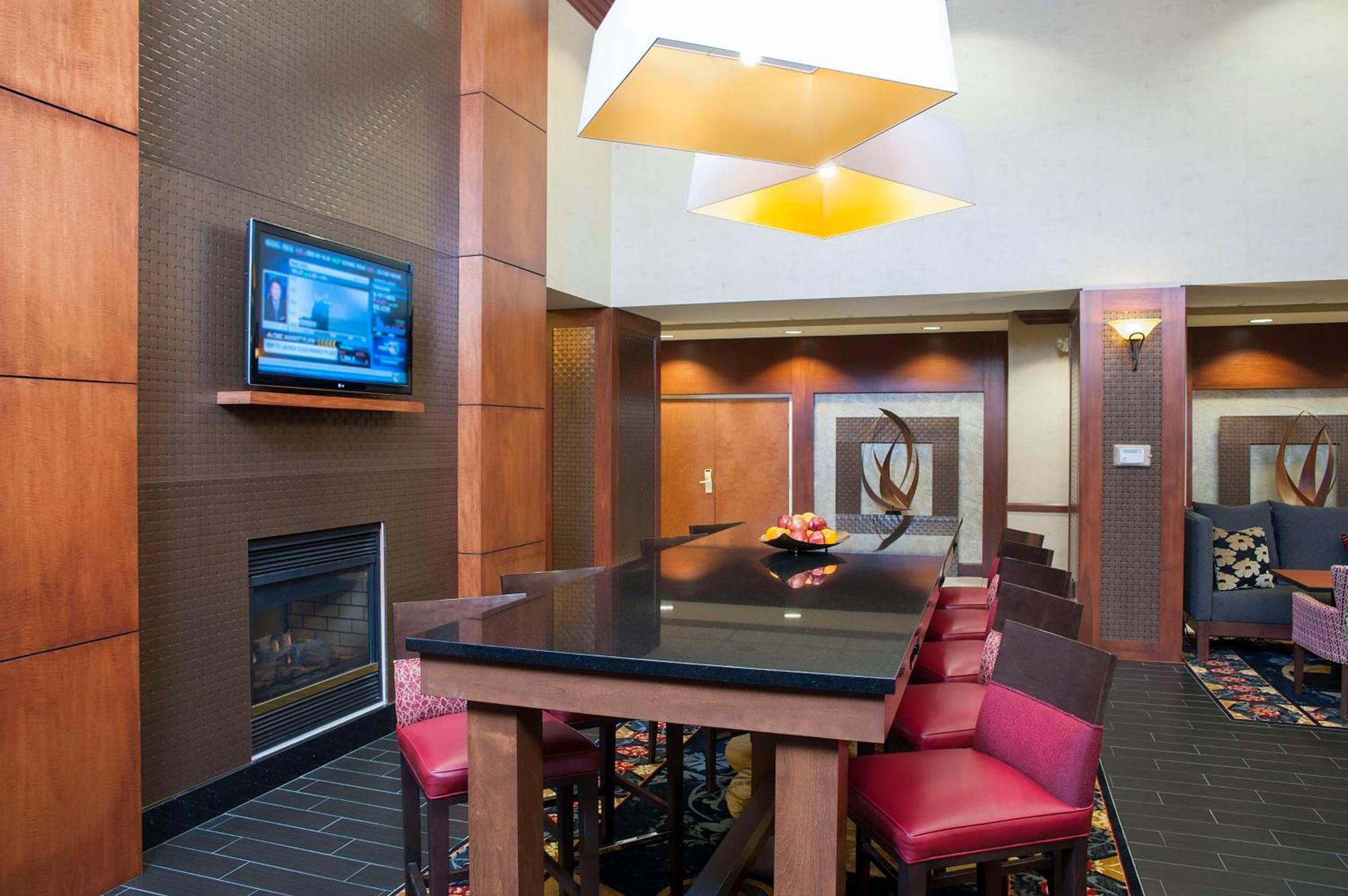 Hampton Inn and Suites Indianapolis-Fishers photo 12