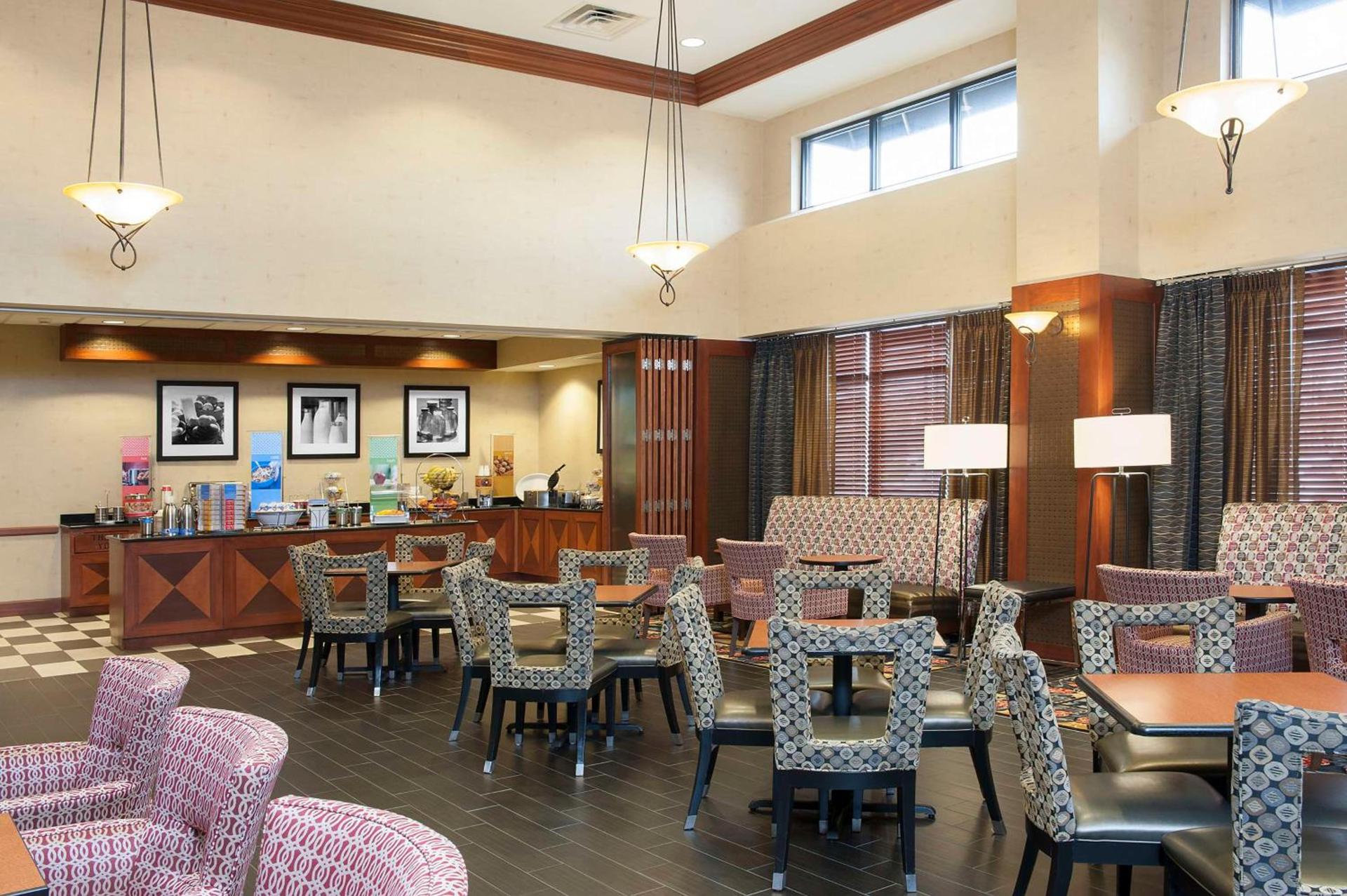 Hampton Inn and Suites Indianapolis-Fishers photo 13