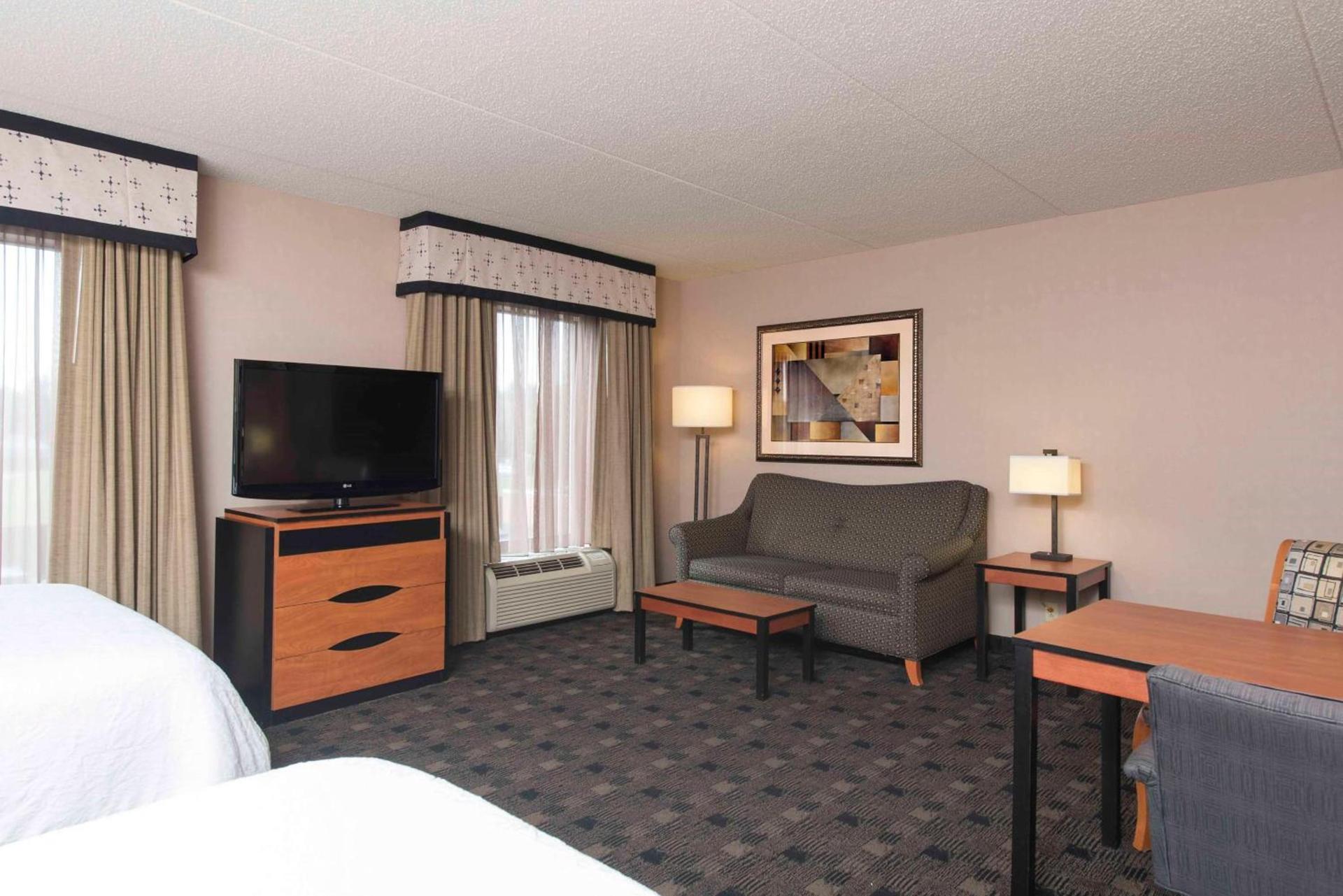 Hampton Inn and Suites Indianapolis-Fishers photo 27
