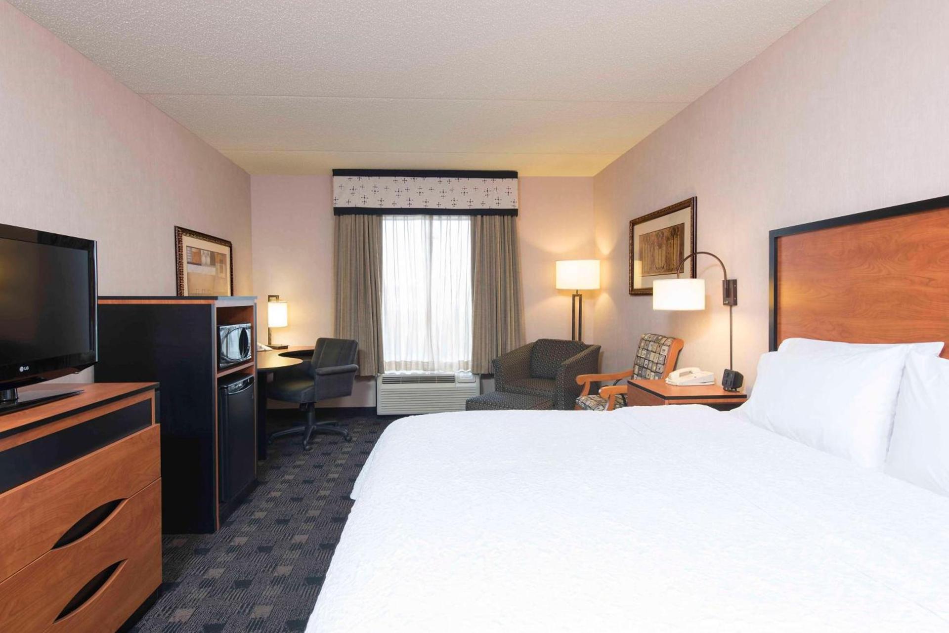 Hampton Inn and Suites Indianapolis-Fishers photo 29