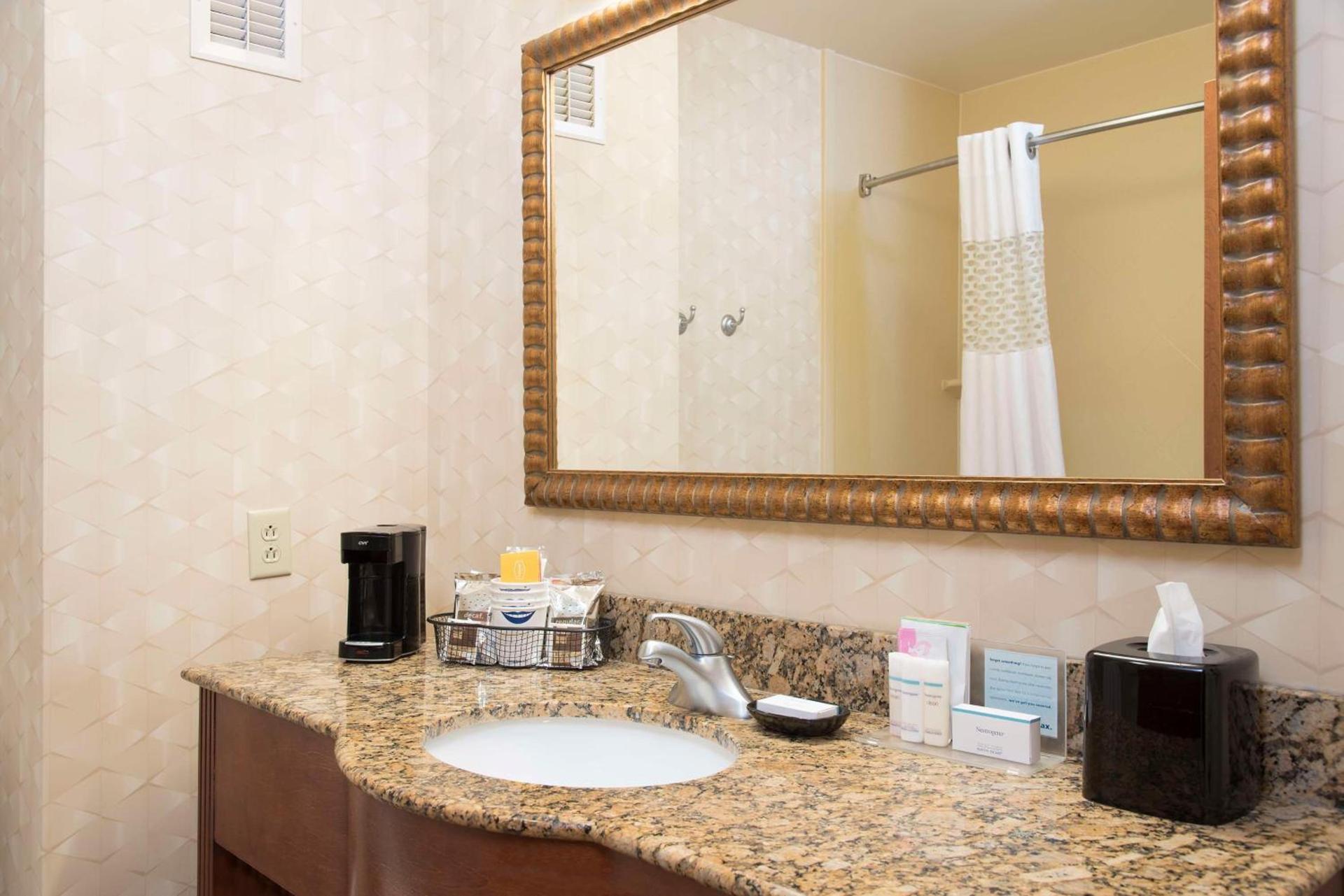 Hampton Inn and Suites Indianapolis-Fishers photo 24