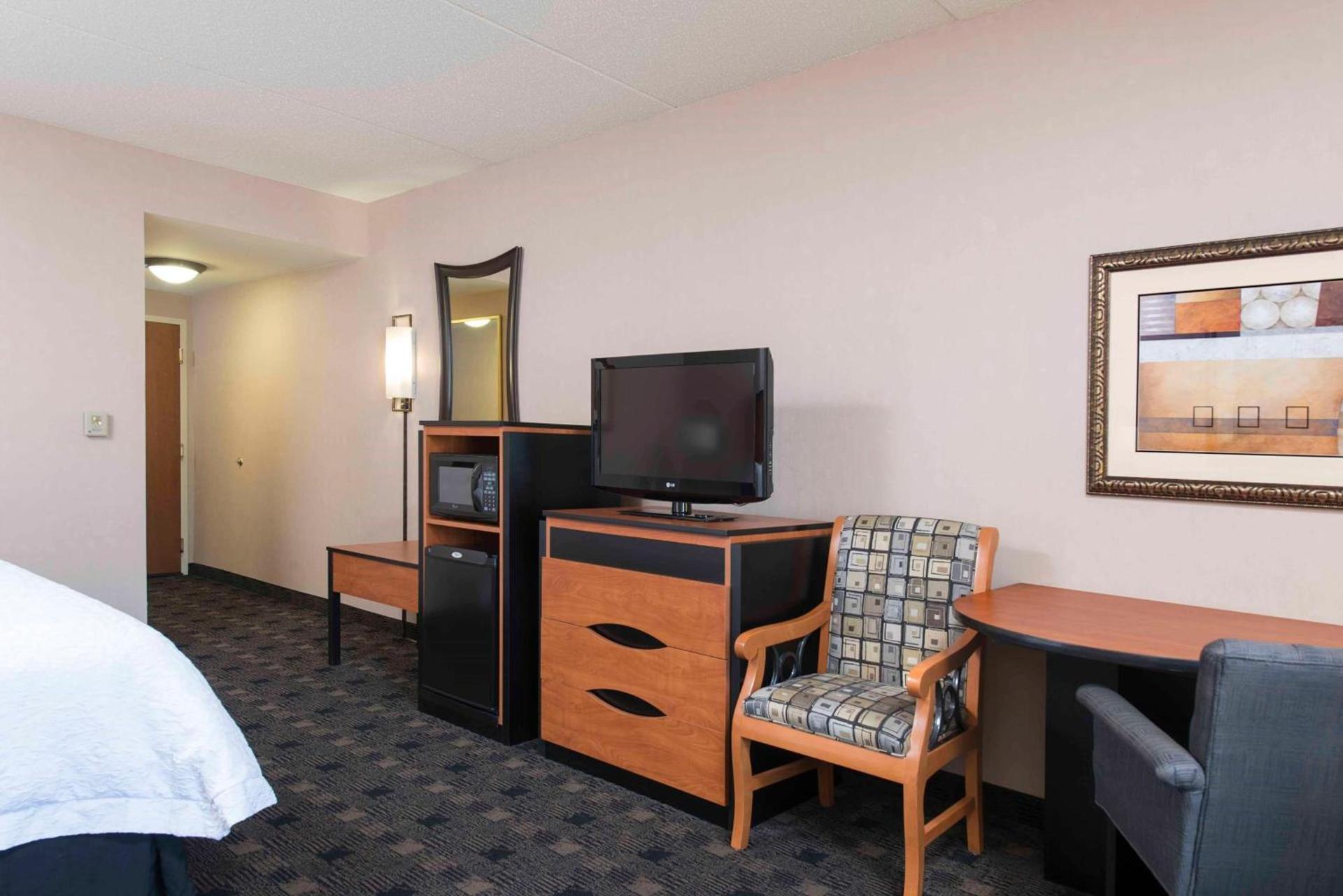 Hampton Inn and Suites Indianapolis-Fishers photo 31