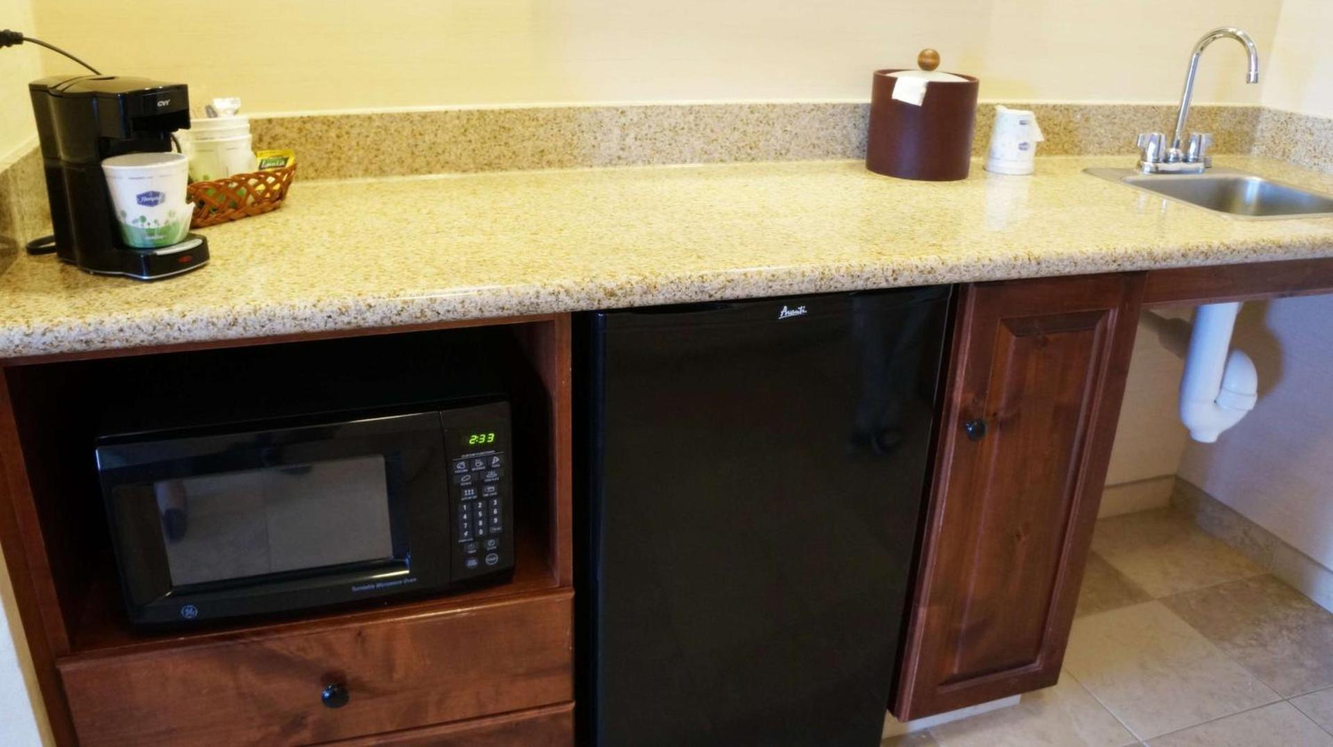 Hampton Inn & Suites Kingman photo 36