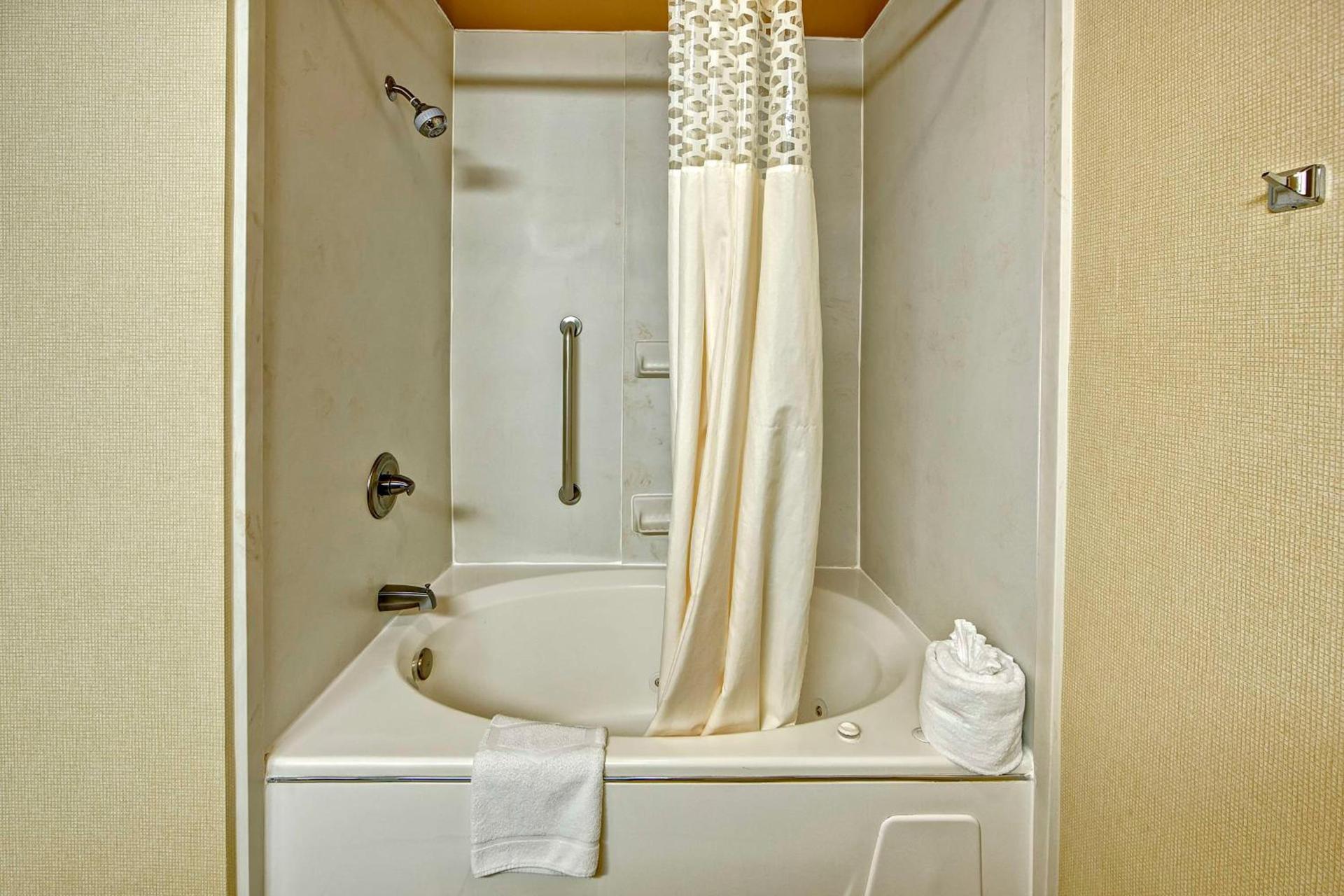 Hampton Inn Indianapolis-SW-Plainfield photo 10