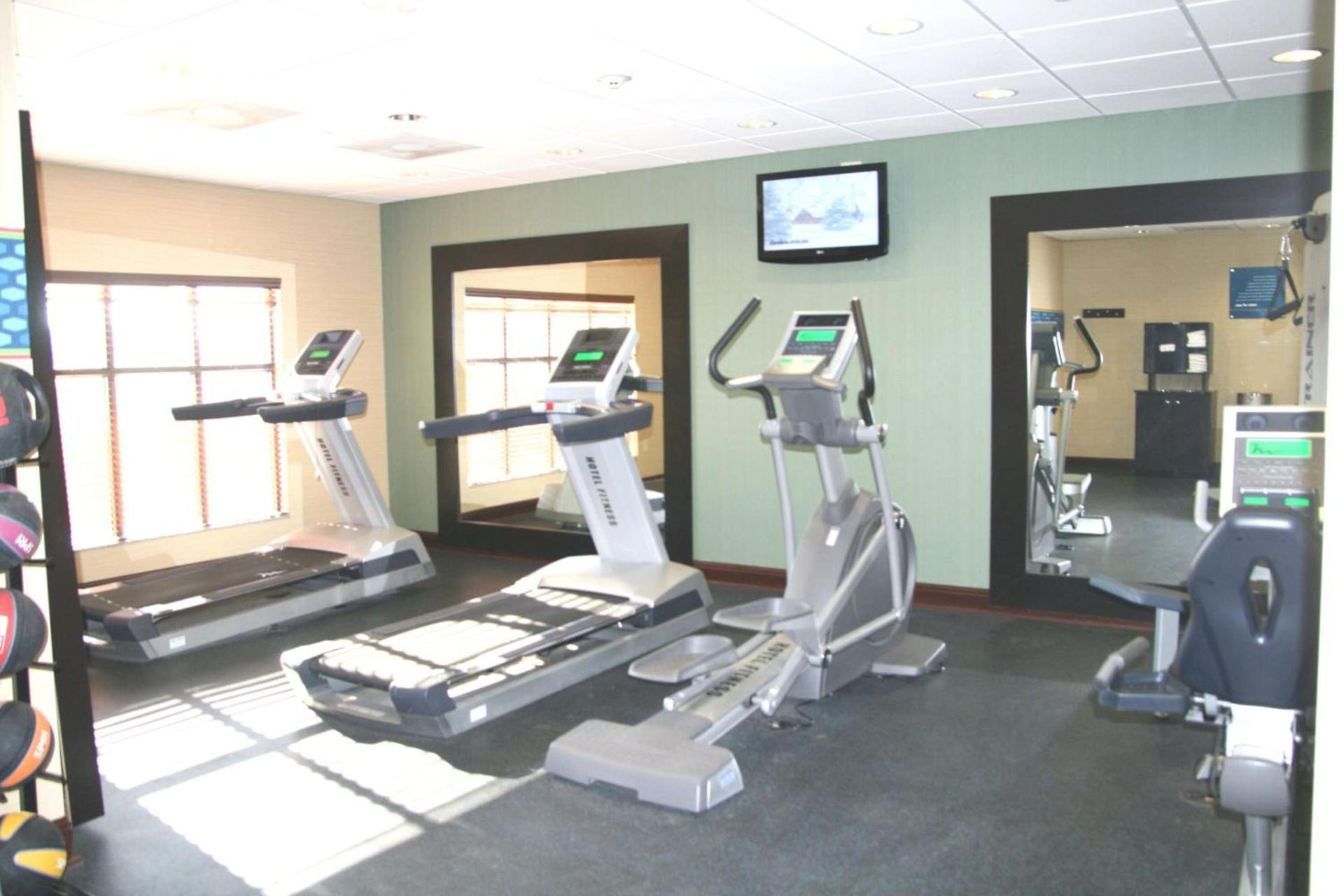 Hampton Inn Yazoo City photo 13