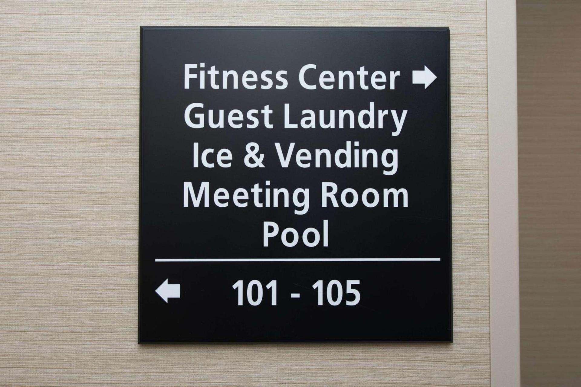 Hampton Inn Yazoo City photo 26