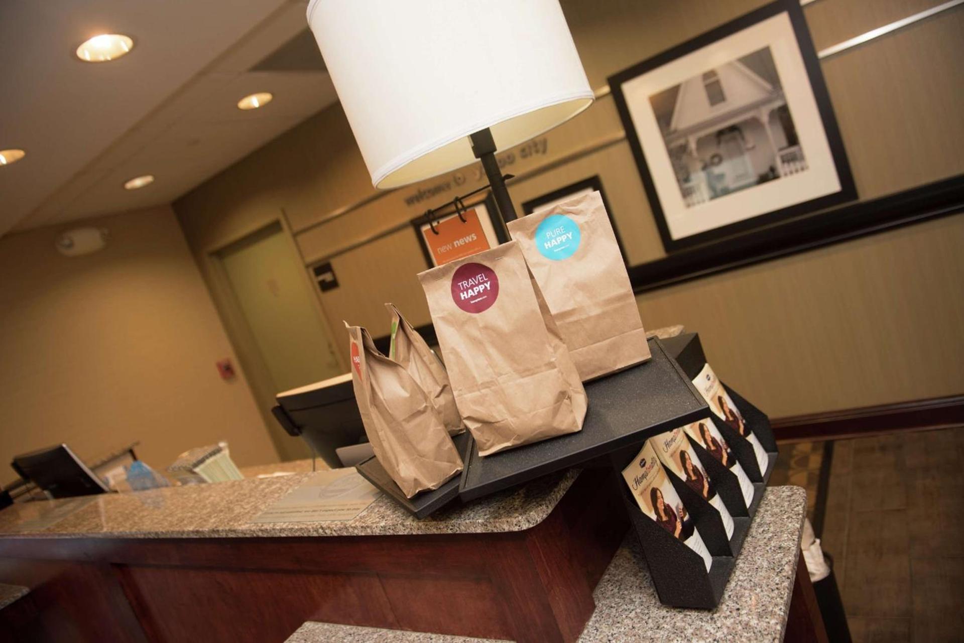 Hampton Inn Yazoo City photo 27