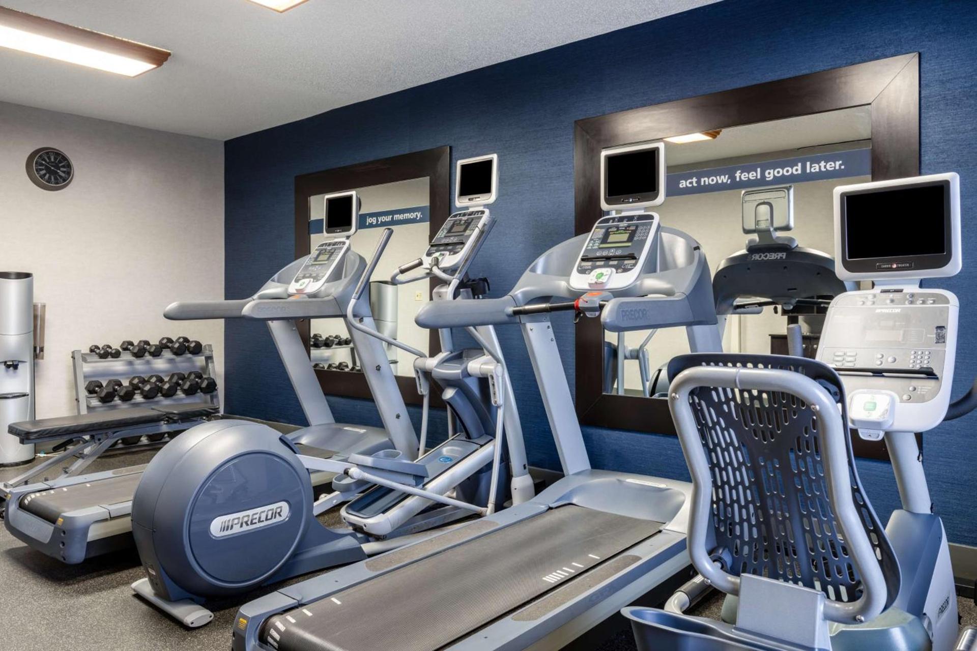 Hampton Inn Joliet/I-80 photo 17