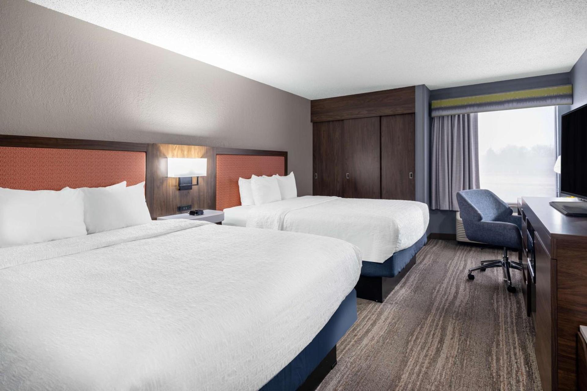 Hampton Inn Joliet/I-80 photo 19