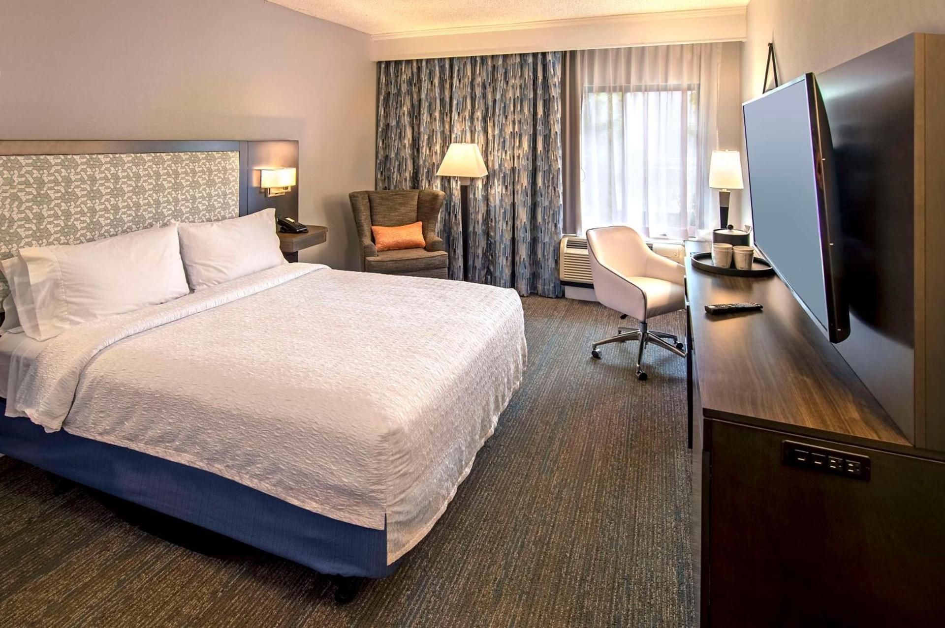 Hampton Inn & Suites Fairfield photo 27