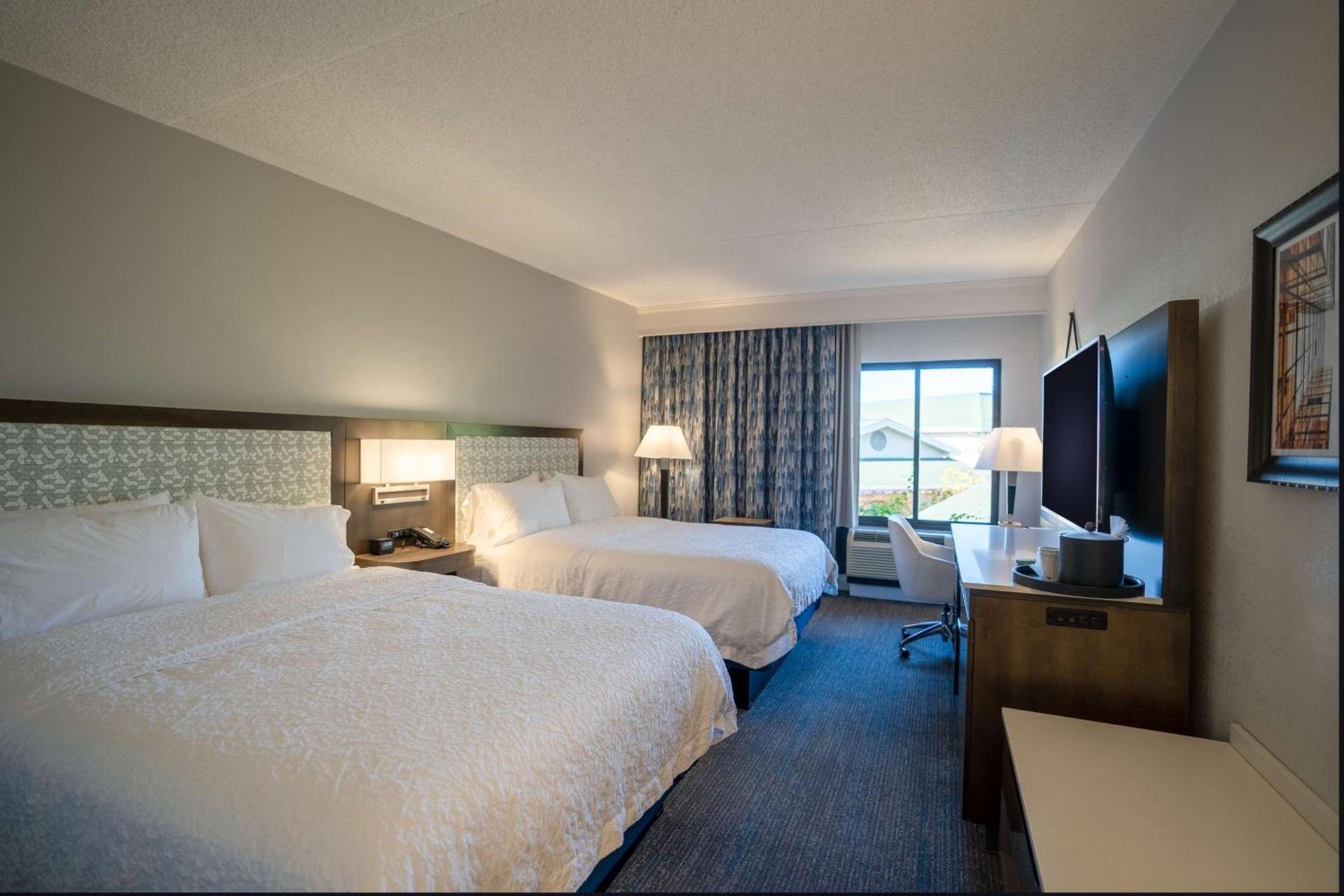Hampton Inn & Suites Fairfield photo 43