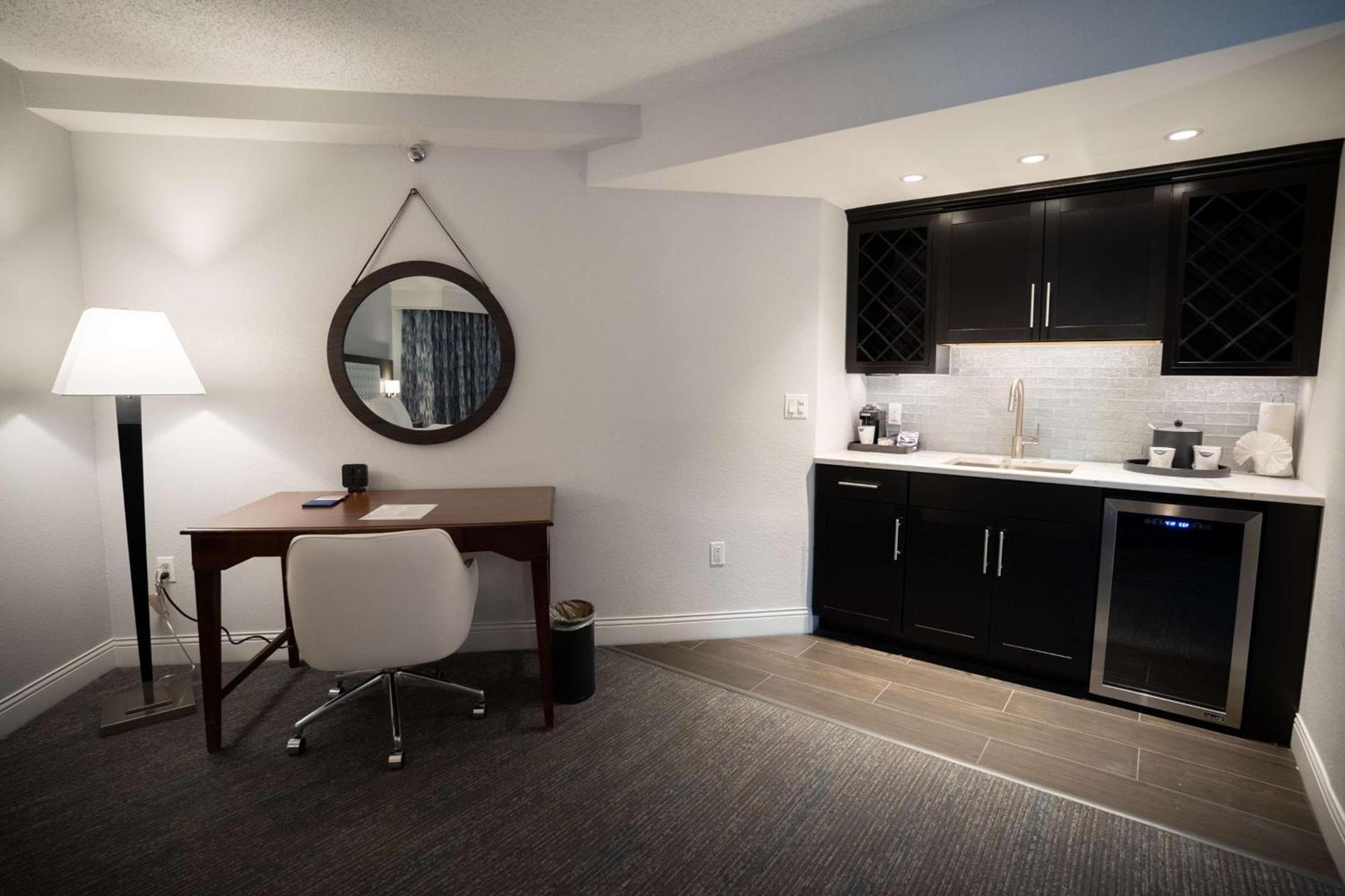 Hampton Inn & Suites Fairfield photo 44