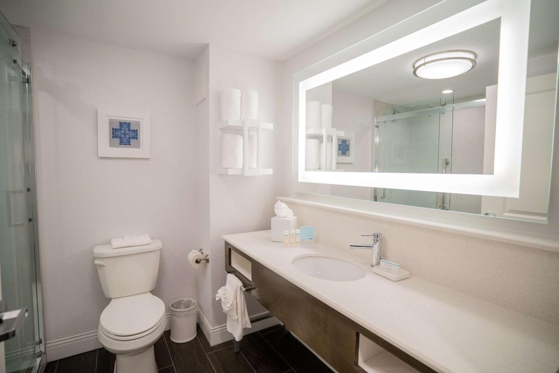 Hampton Inn & Suites Fairfield photo 46