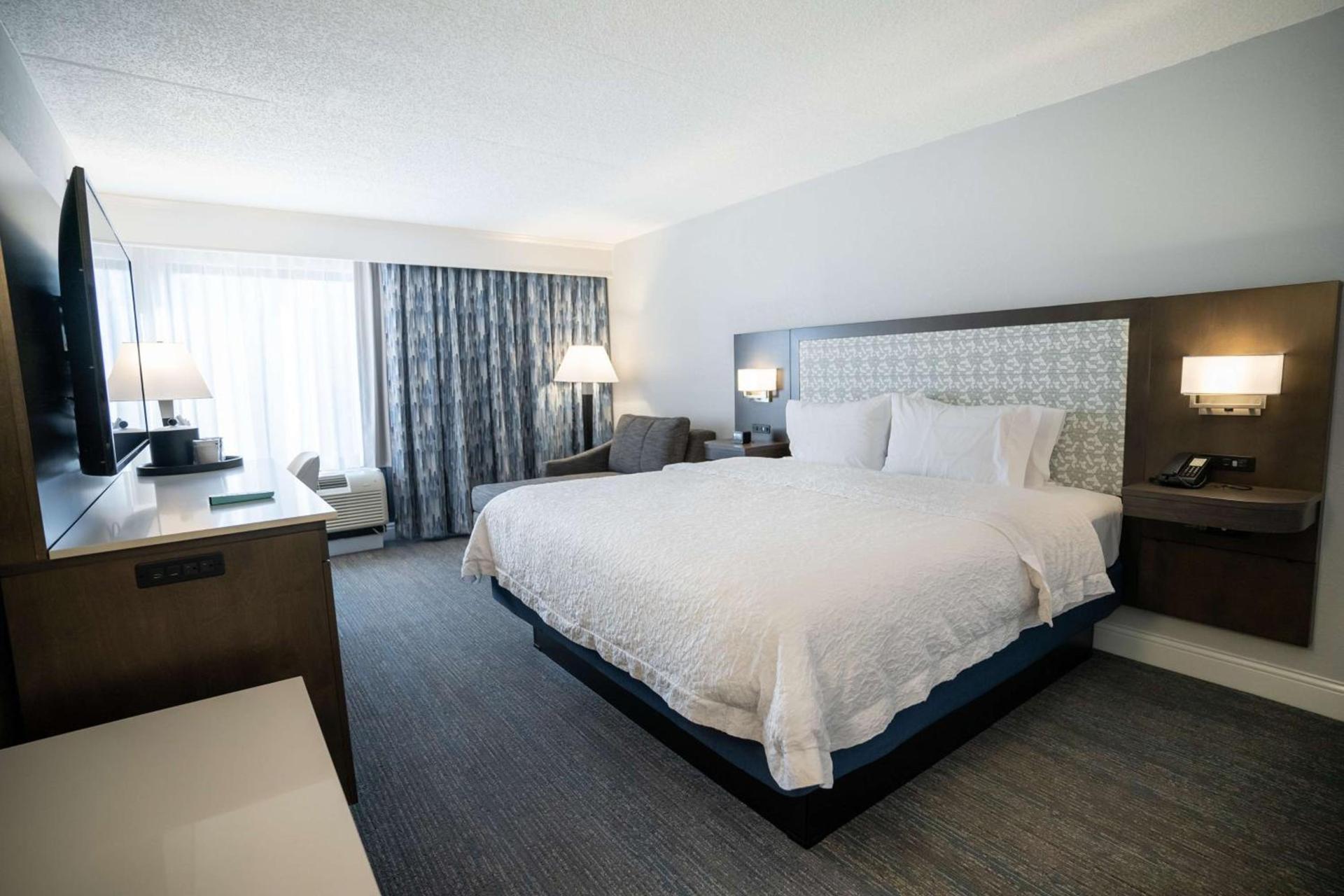 Hampton Inn & Suites Fairfield photo 66