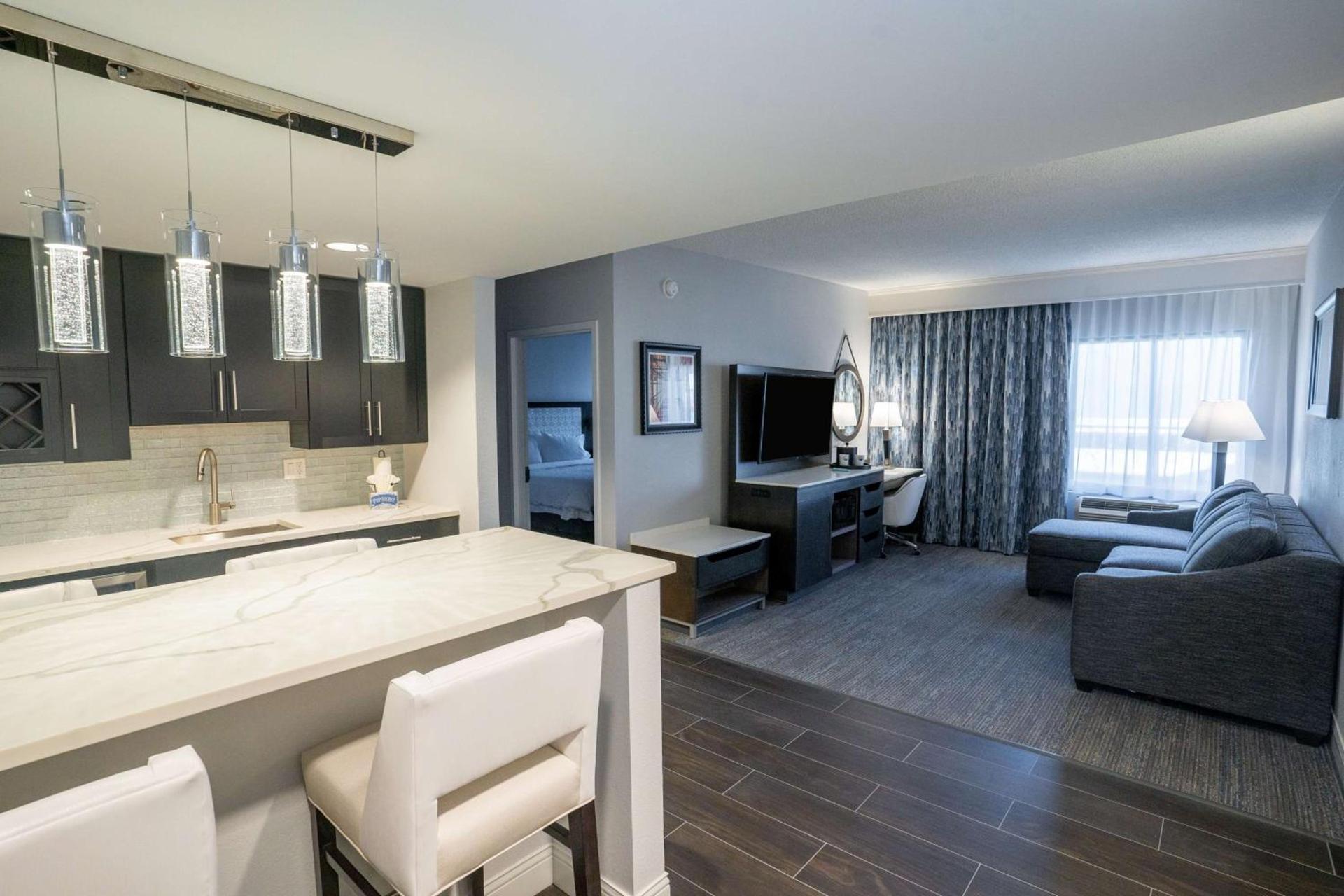 Hampton Inn & Suites Fairfield photo 68