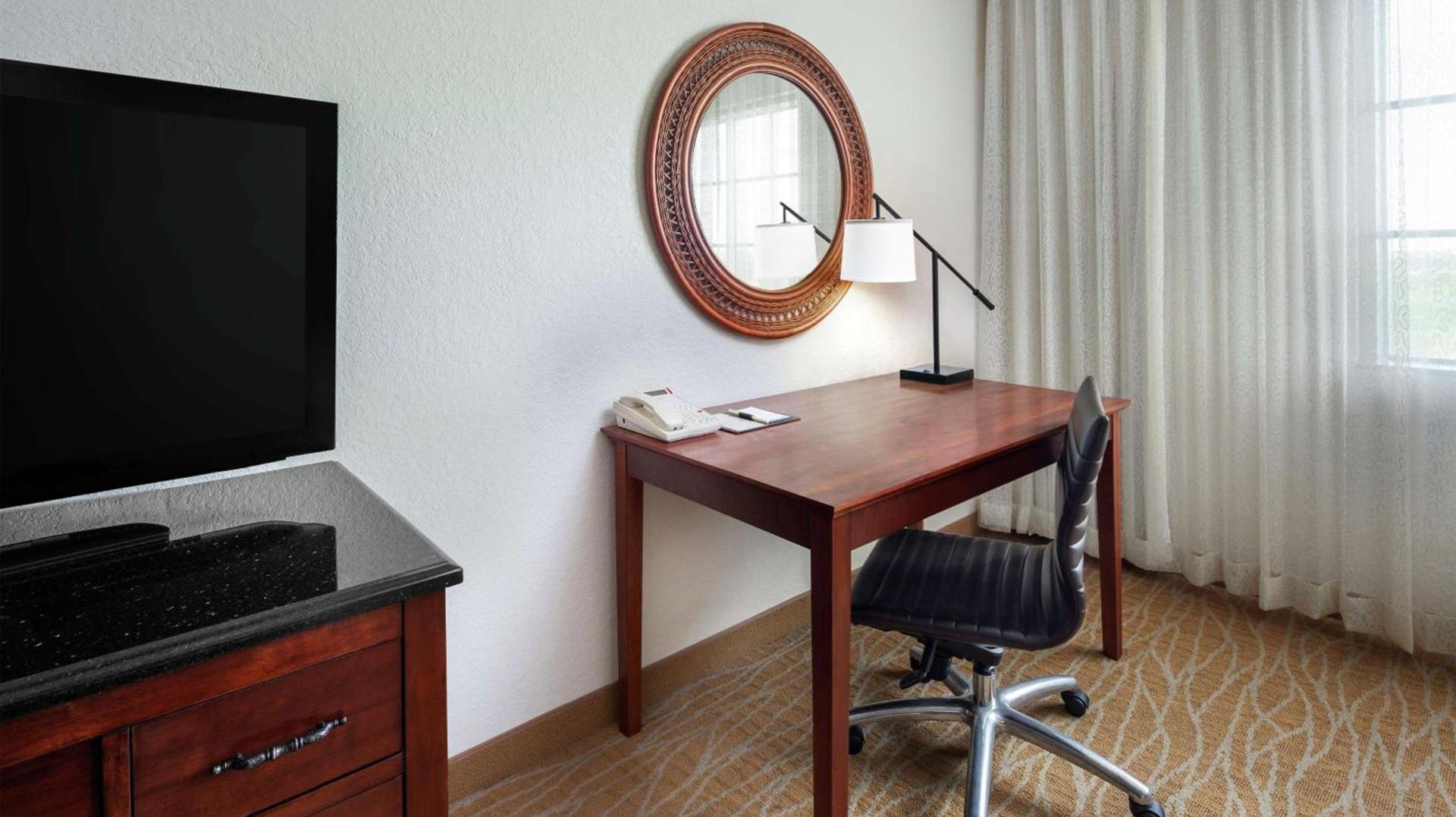 DoubleTree by Hilton Sunrise - Sawgrass Mills photo 39