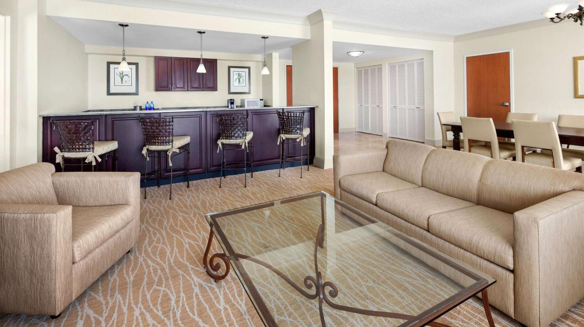 DoubleTree by Hilton Sunrise - Sawgrass Mills photo 41