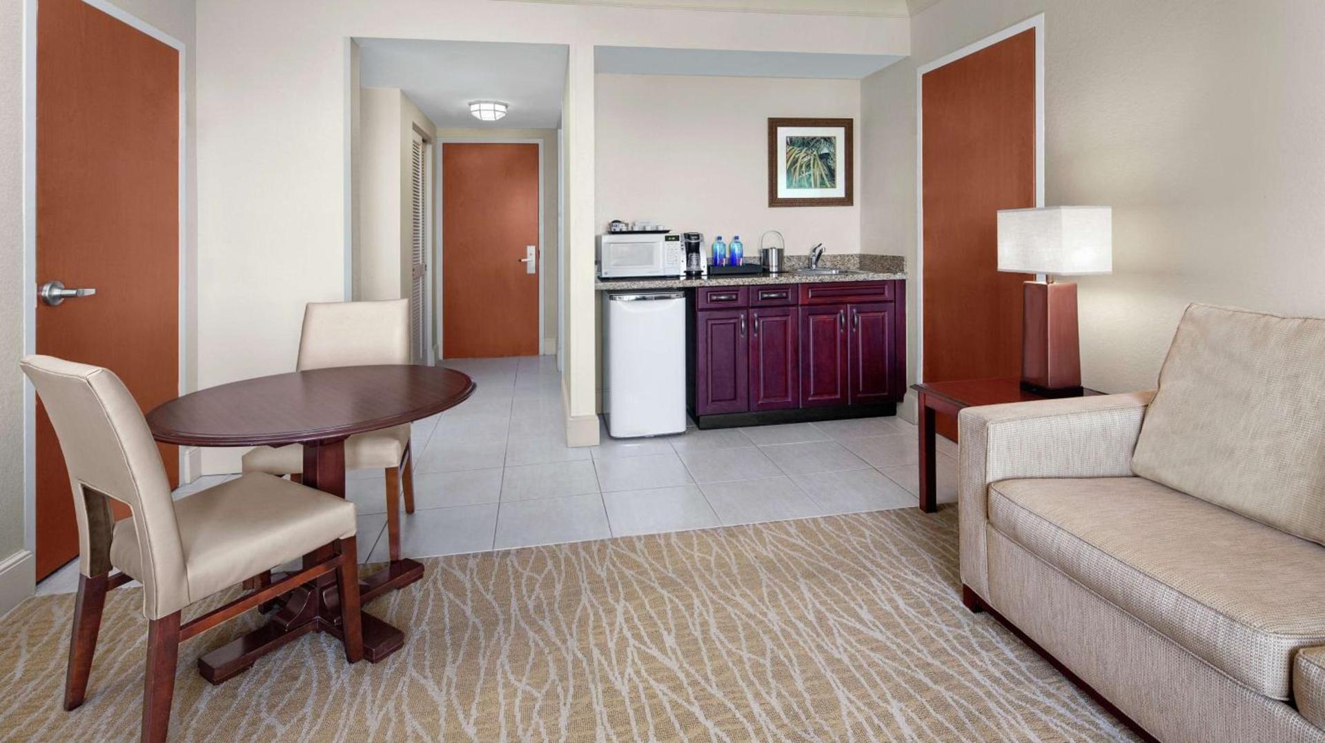 DoubleTree by Hilton Sunrise - Sawgrass Mills photo 20