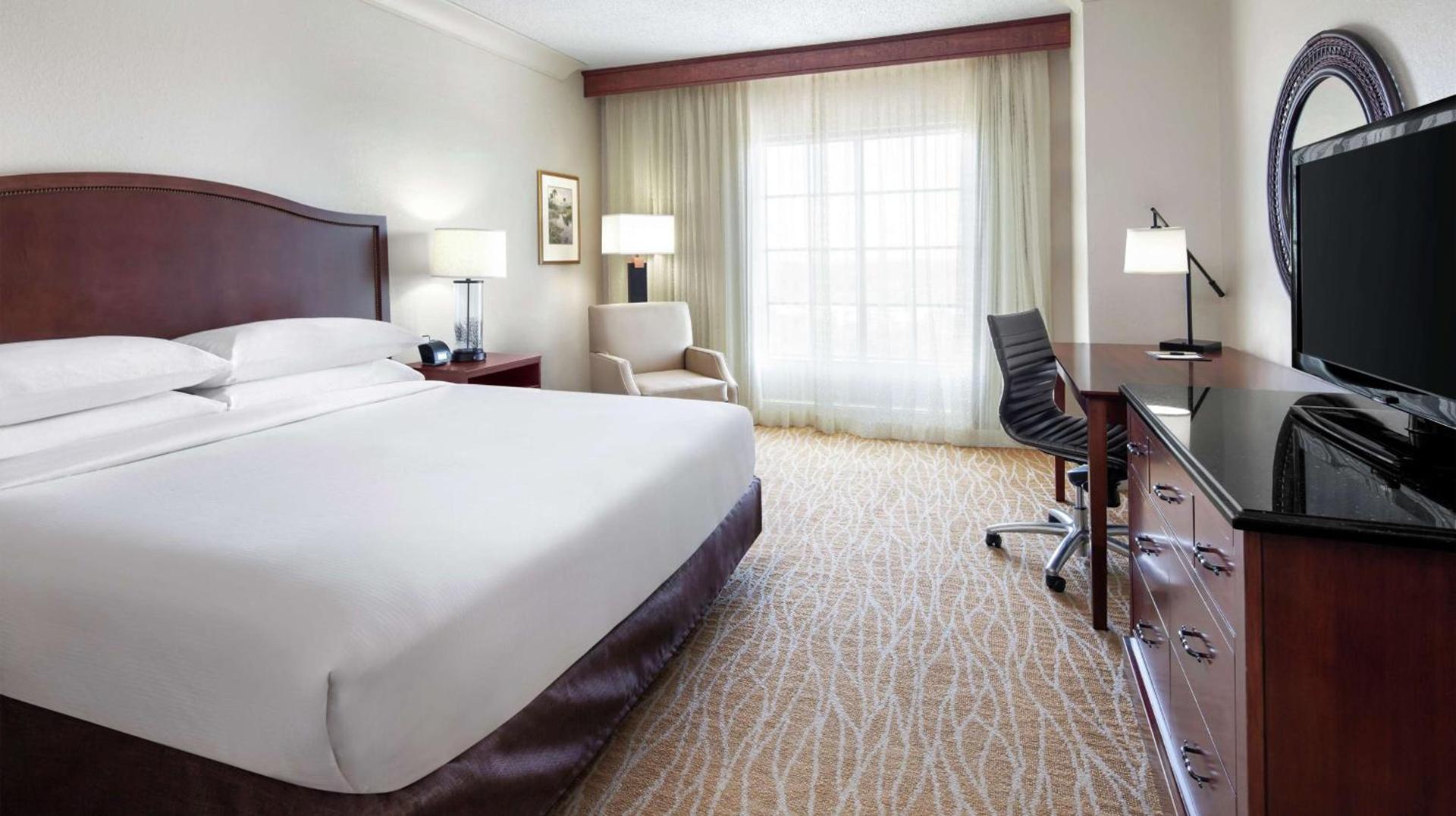 DoubleTree by Hilton Sunrise - Sawgrass Mills photo 43
