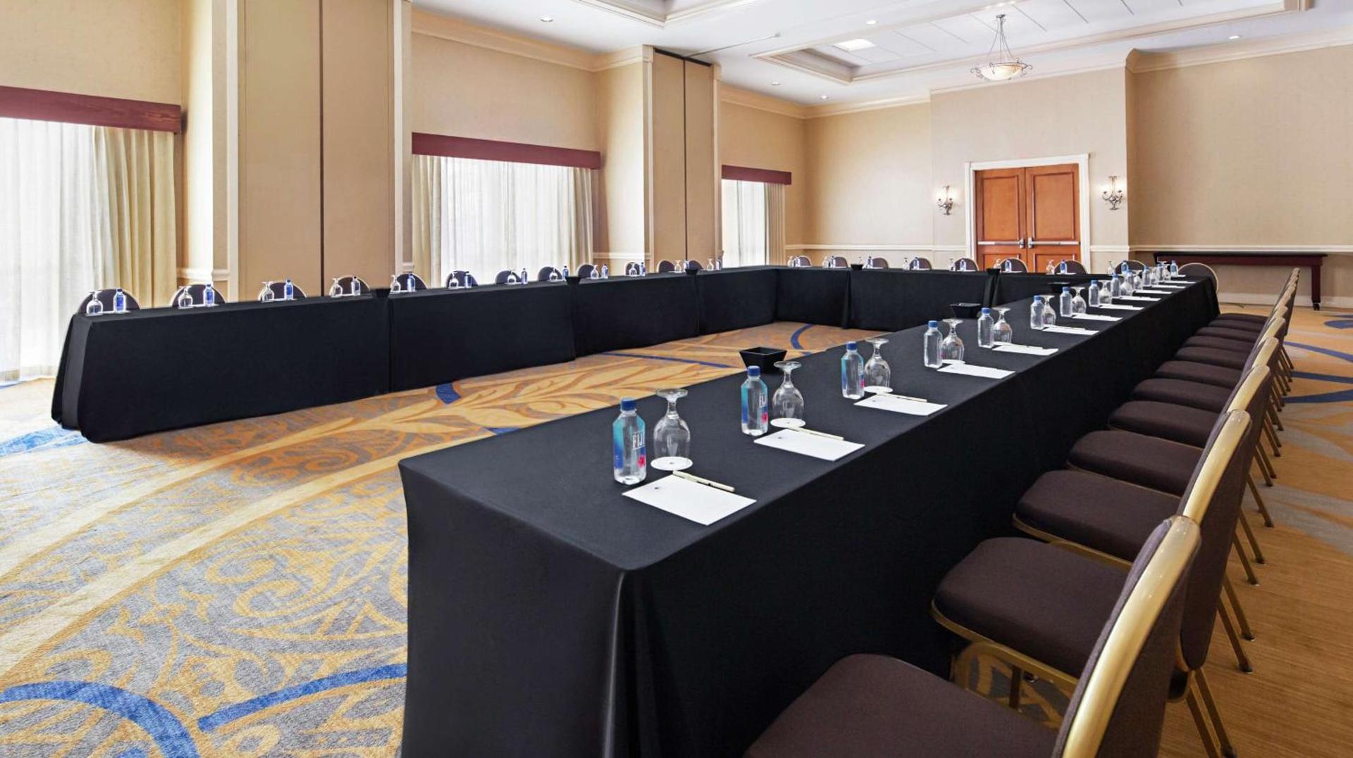 DoubleTree by Hilton Sunrise - Sawgrass Mills photo 17
