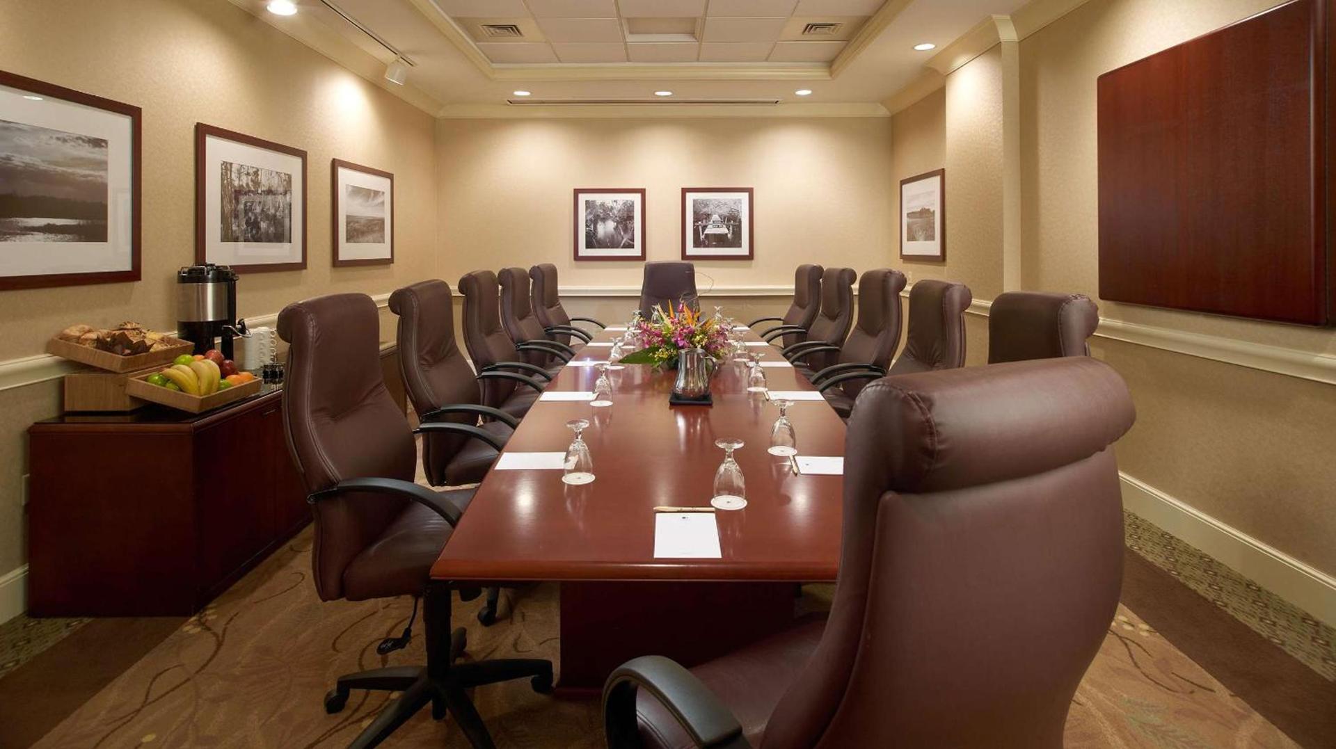 DoubleTree by Hilton Sunrise - Sawgrass Mills photo 16