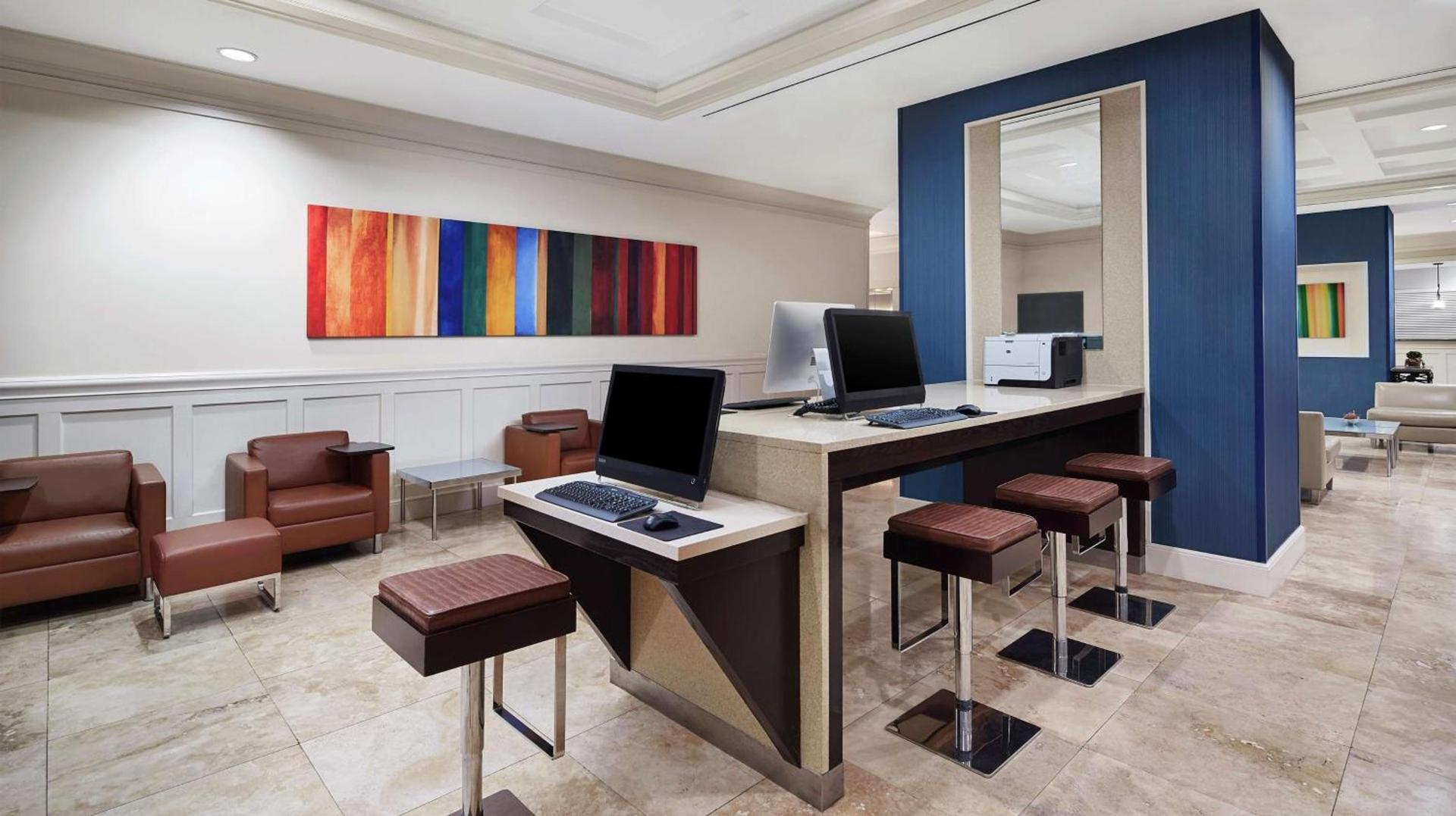 DoubleTree by Hilton Sunrise - Sawgrass Mills photo 4