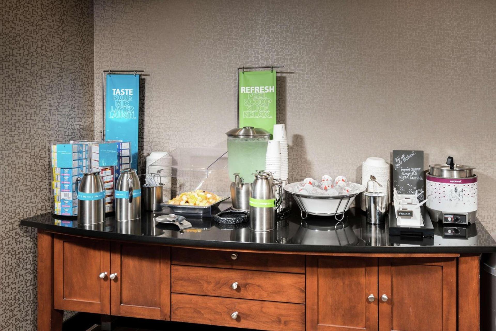 Hampton Inn Fall River/Westport photo 50