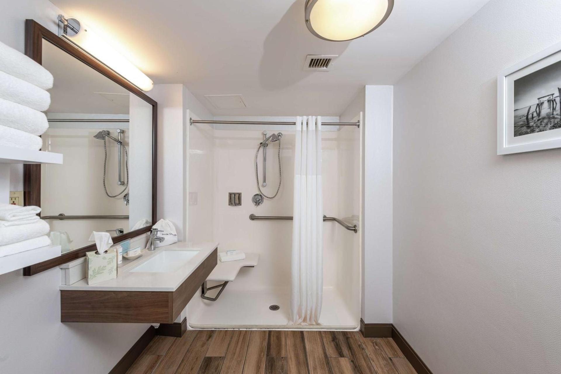 Hampton Inn Fall River/Westport photo 12