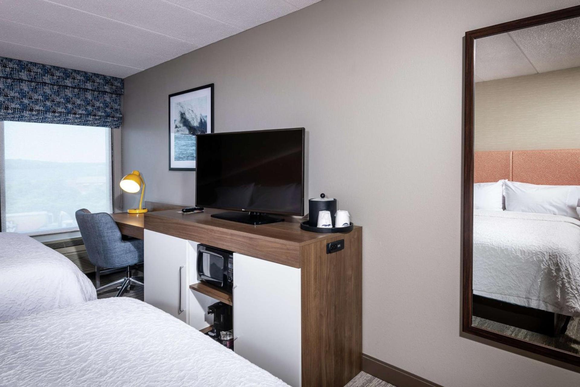 Hampton Inn Fall River/Westport photo 43