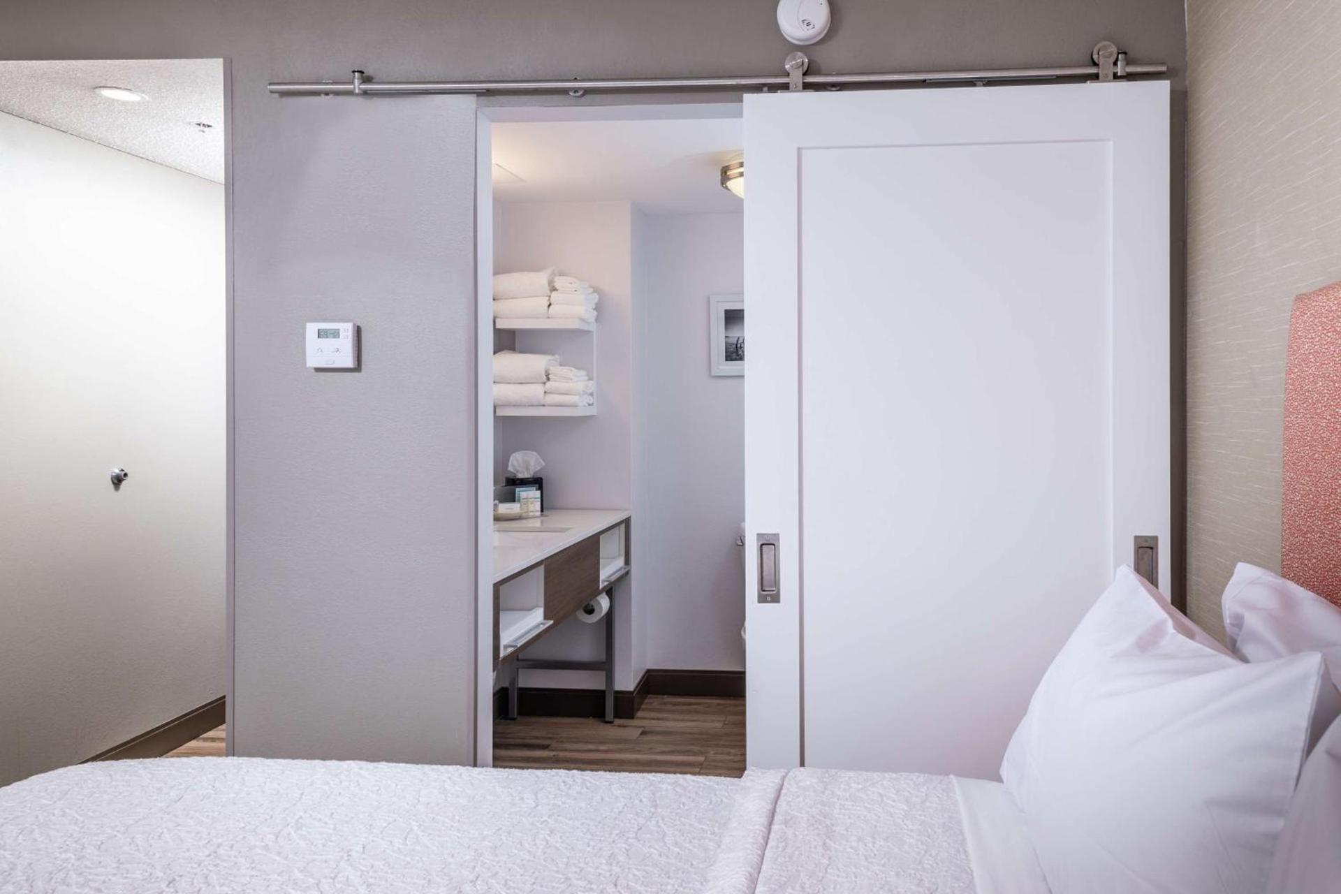 Hampton Inn Fall River/Westport photo 40