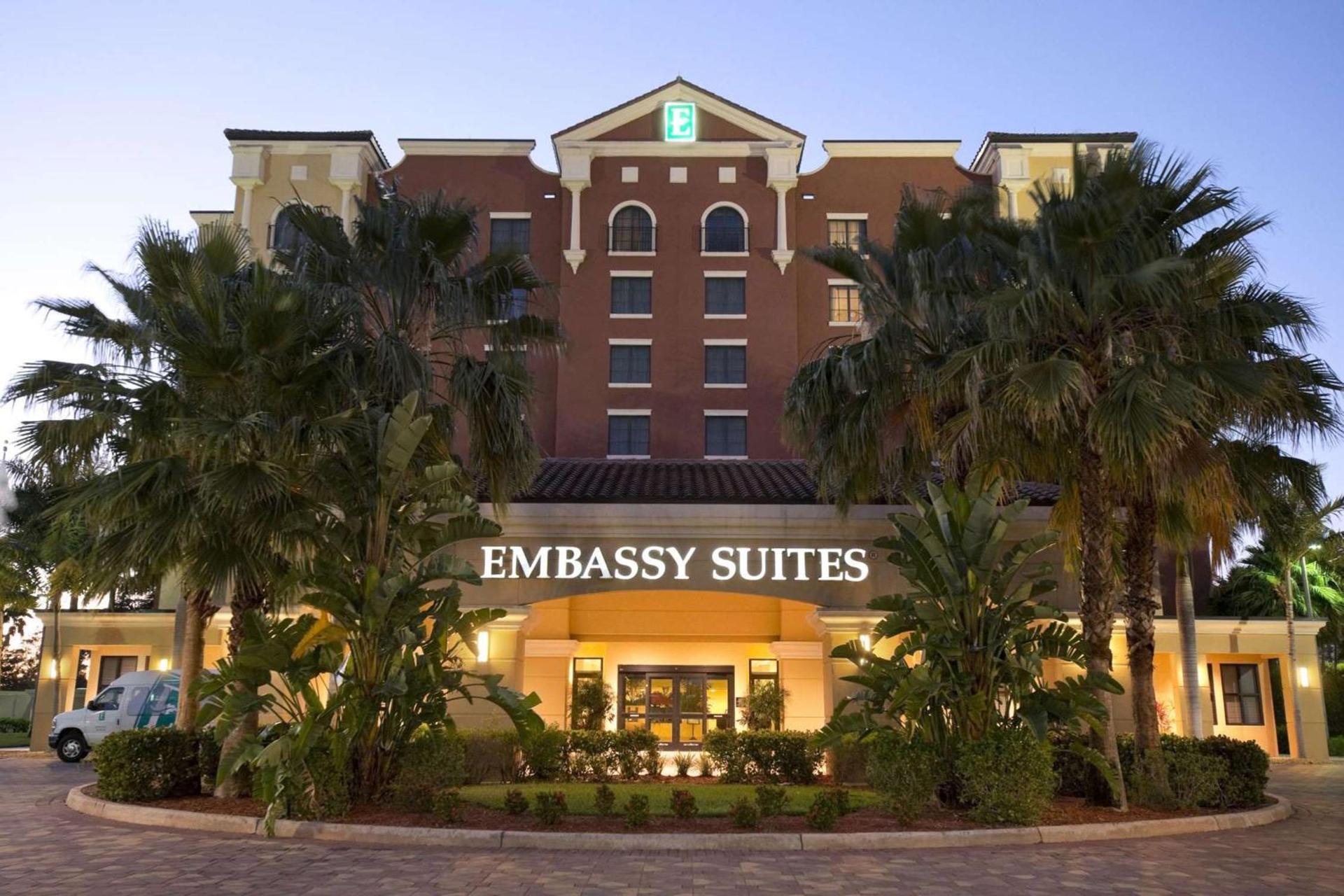 Embassy Suites Fort Myers - Estero photo 3