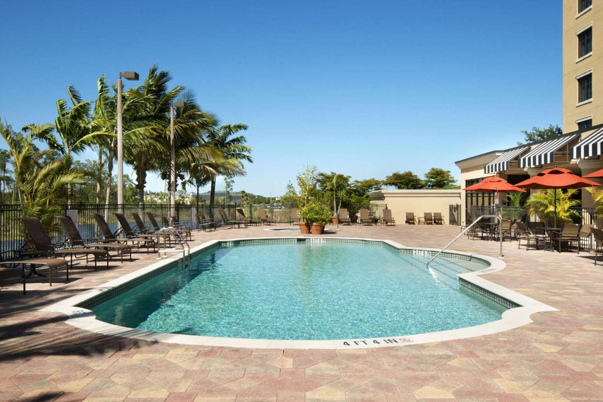 Embassy Suites Fort Myers - Estero photo 14