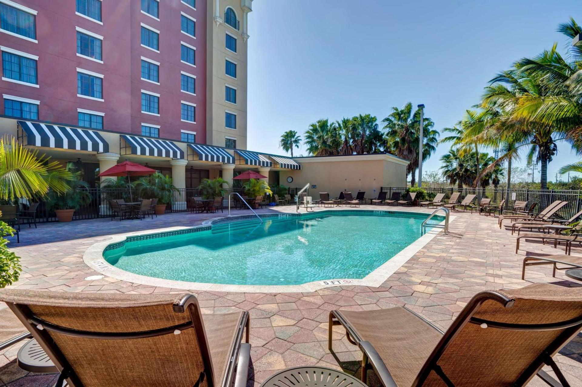 Embassy Suites Fort Myers - Estero photo 16