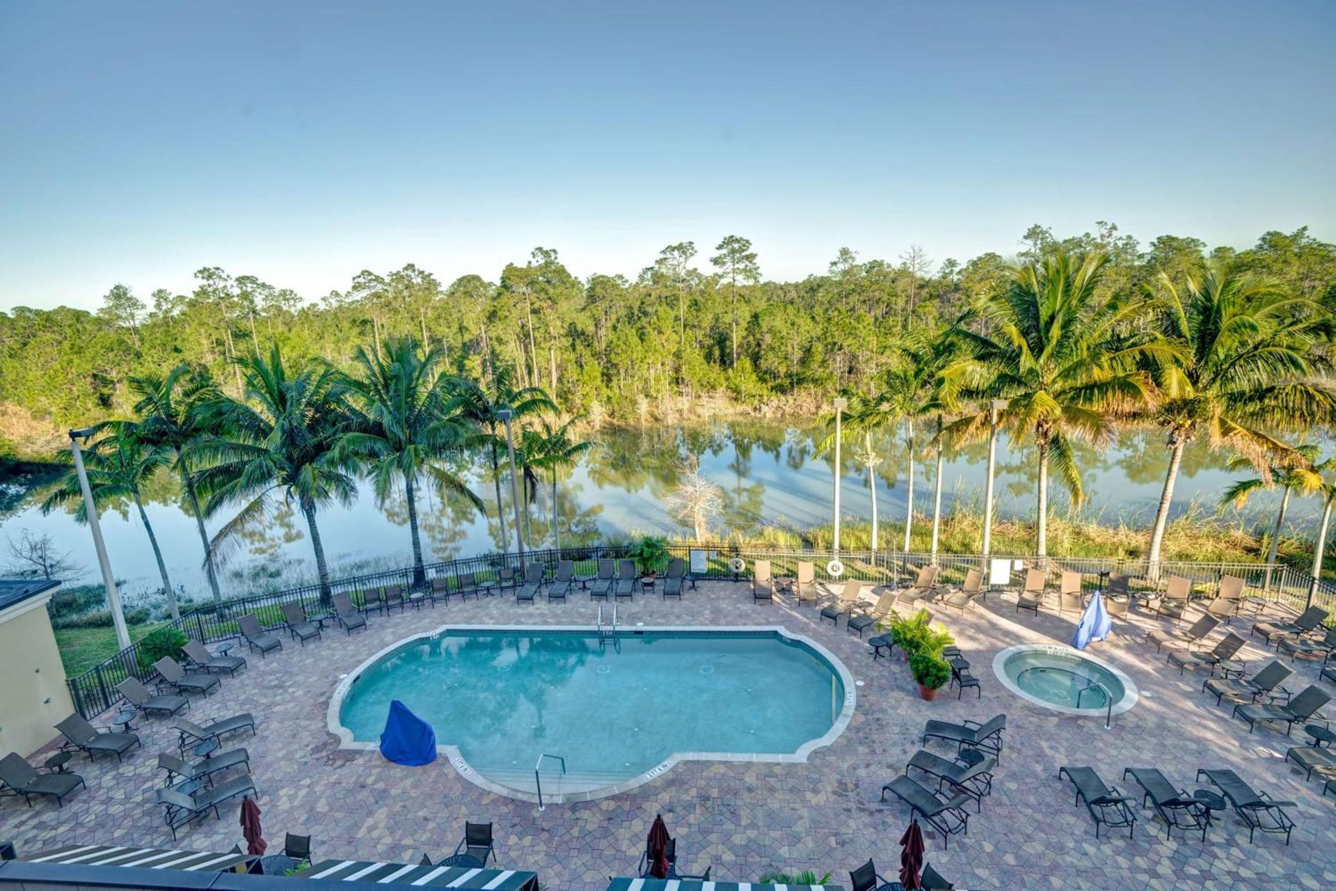 Embassy Suites Fort Myers - Estero photo 17