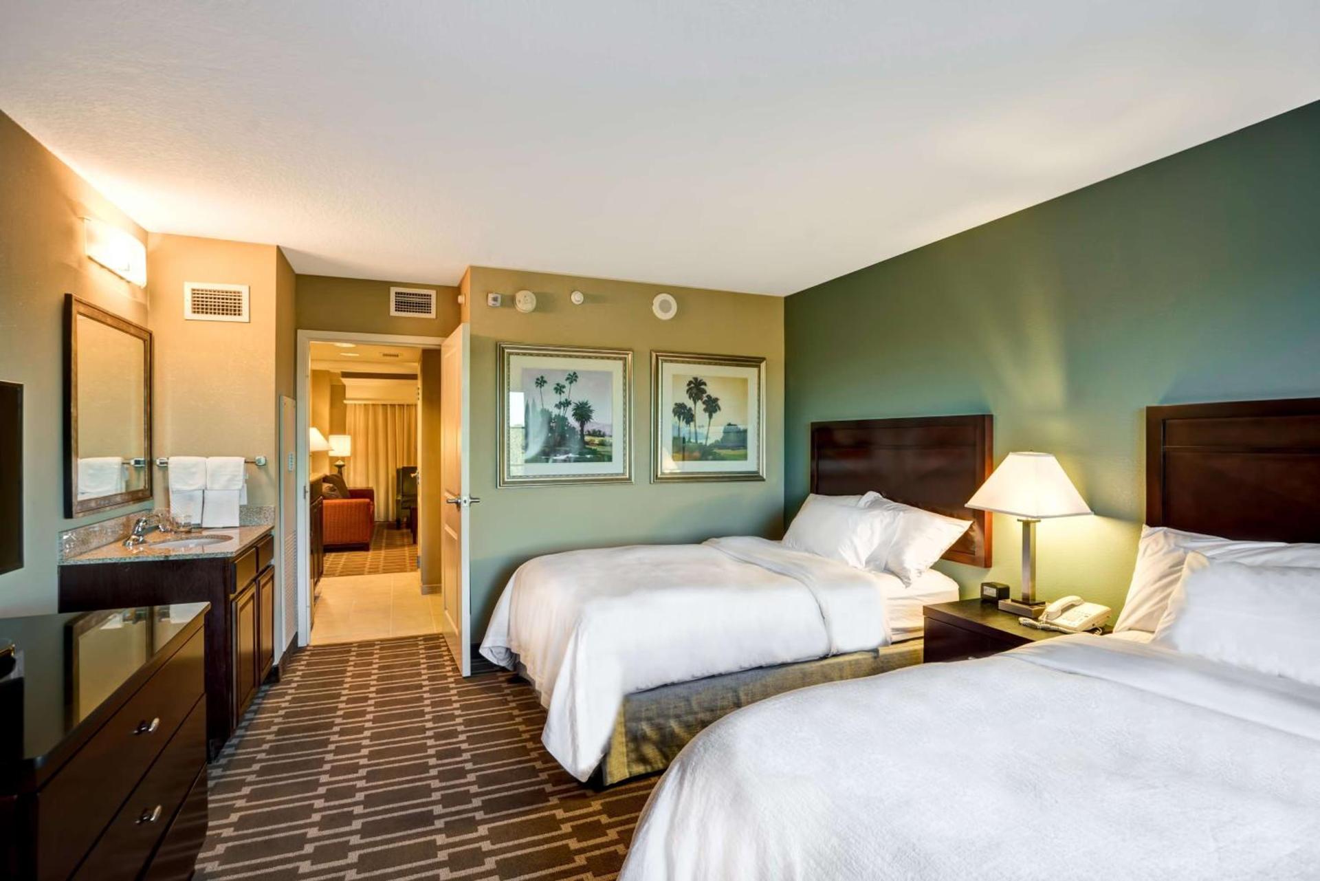 Embassy Suites Fort Myers - Estero photo 51