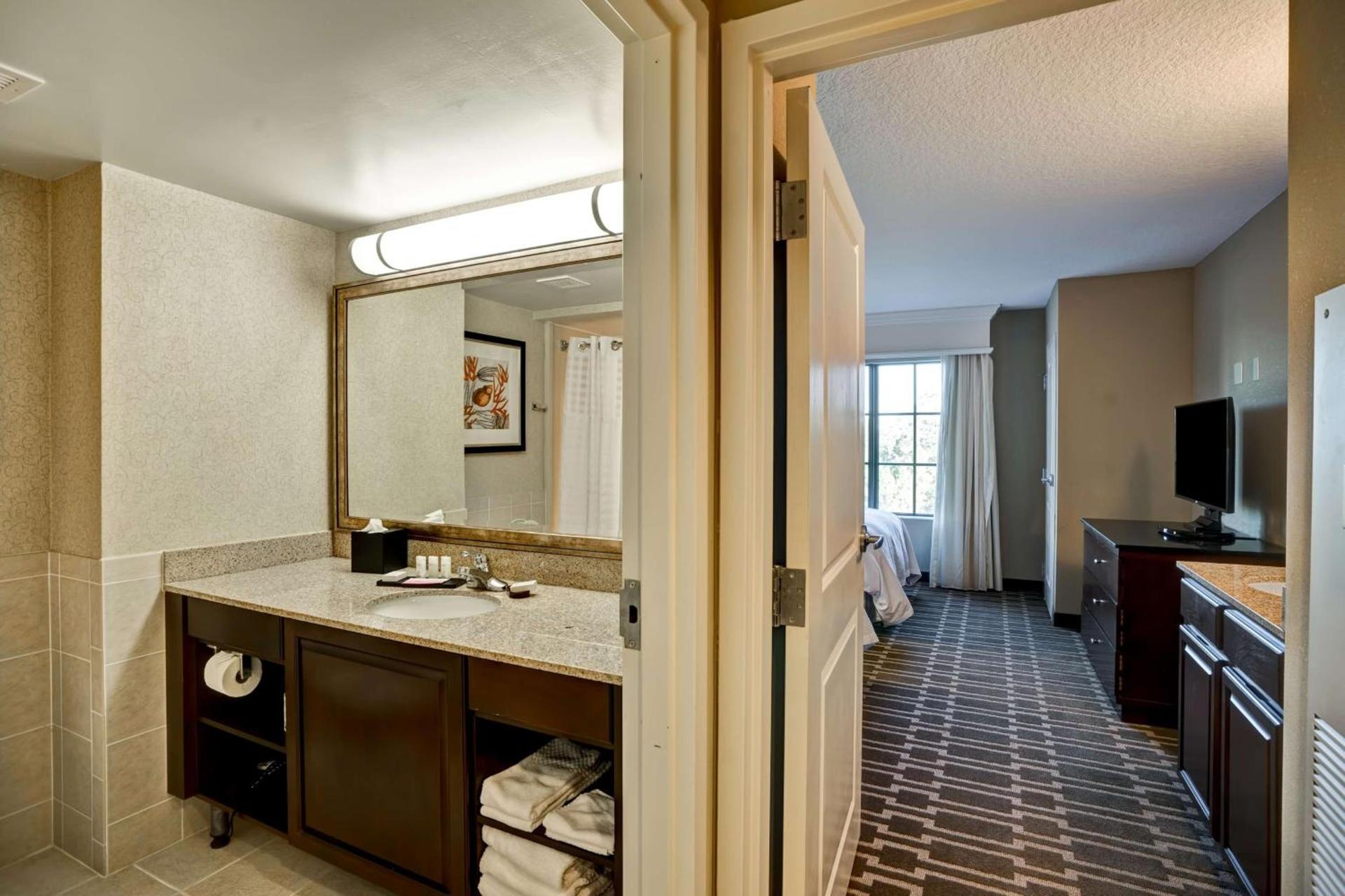Embassy Suites Fort Myers - Estero photo 53