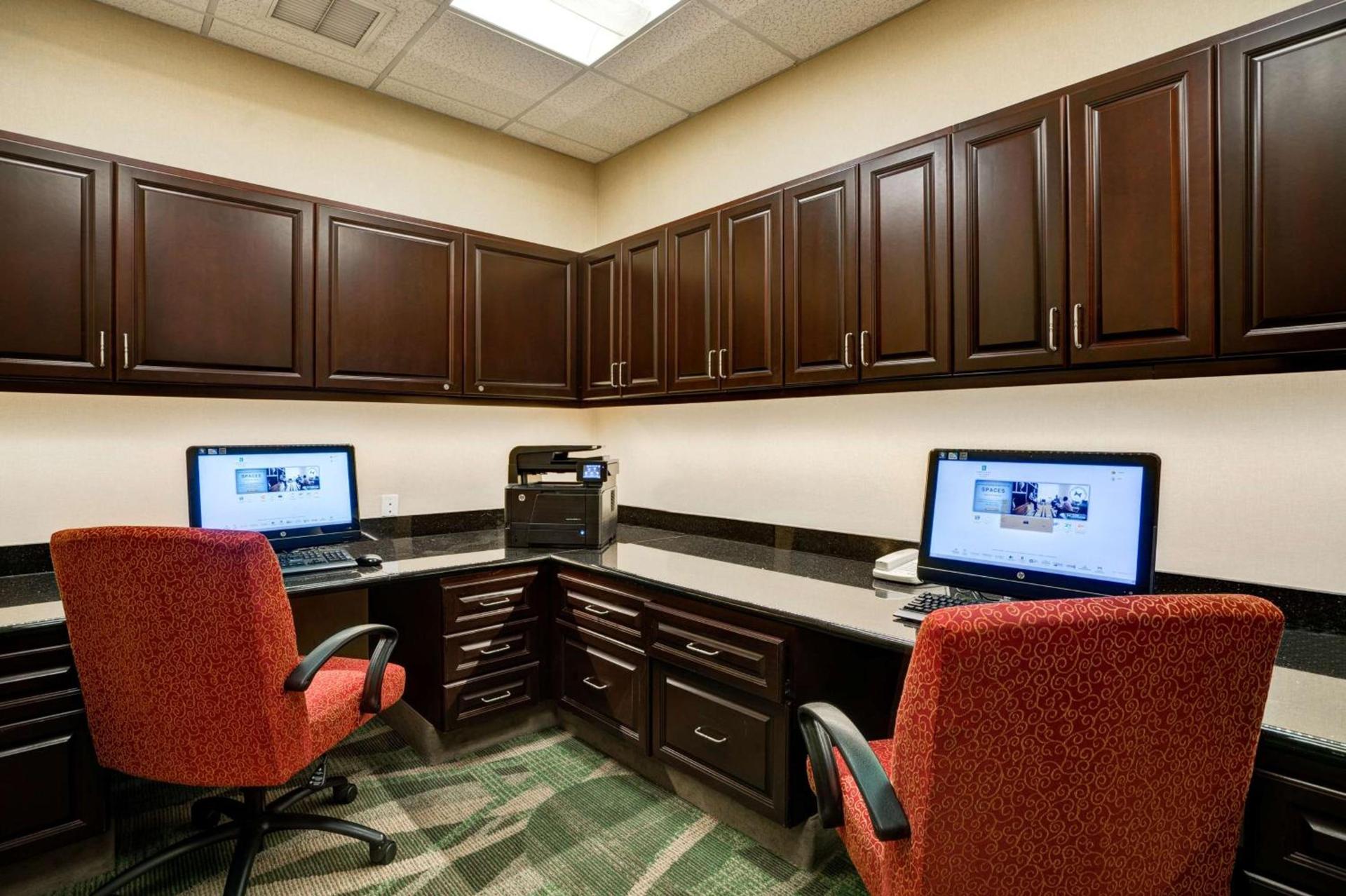 Embassy Suites Fort Myers - Estero photo 56