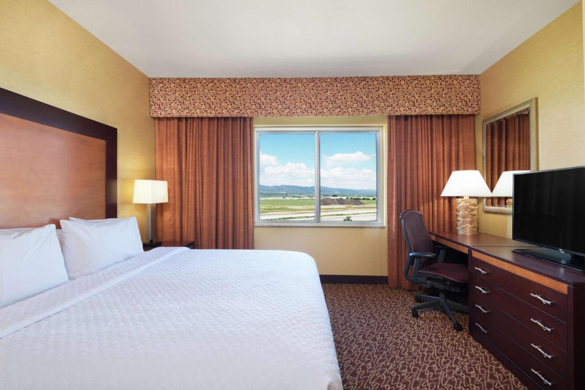 Embassy Suites Loveland Conference Center photo 24