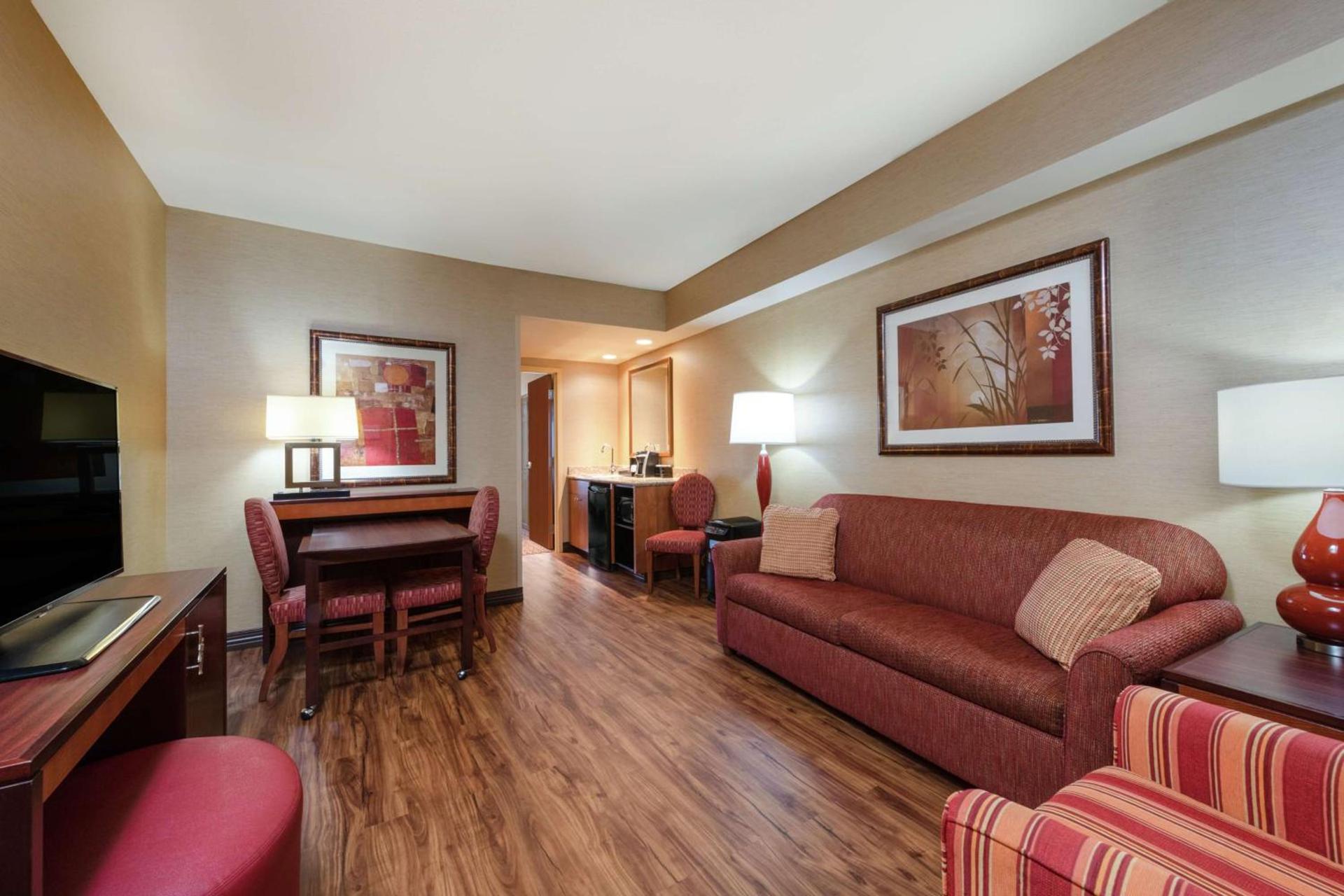 Embassy Suites Loveland Conference Center photo 25