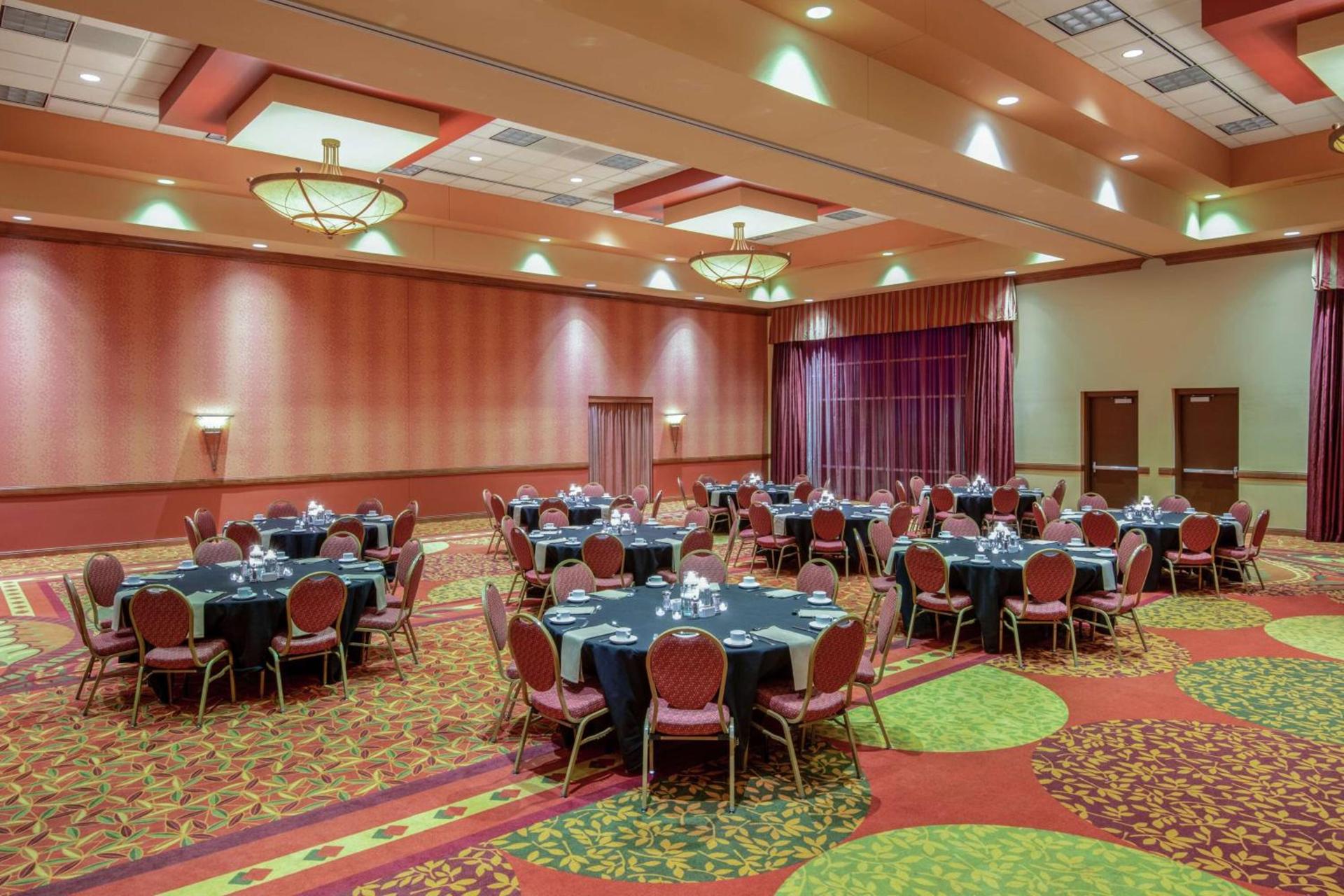 Embassy Suites Loveland Conference Center photo 37
