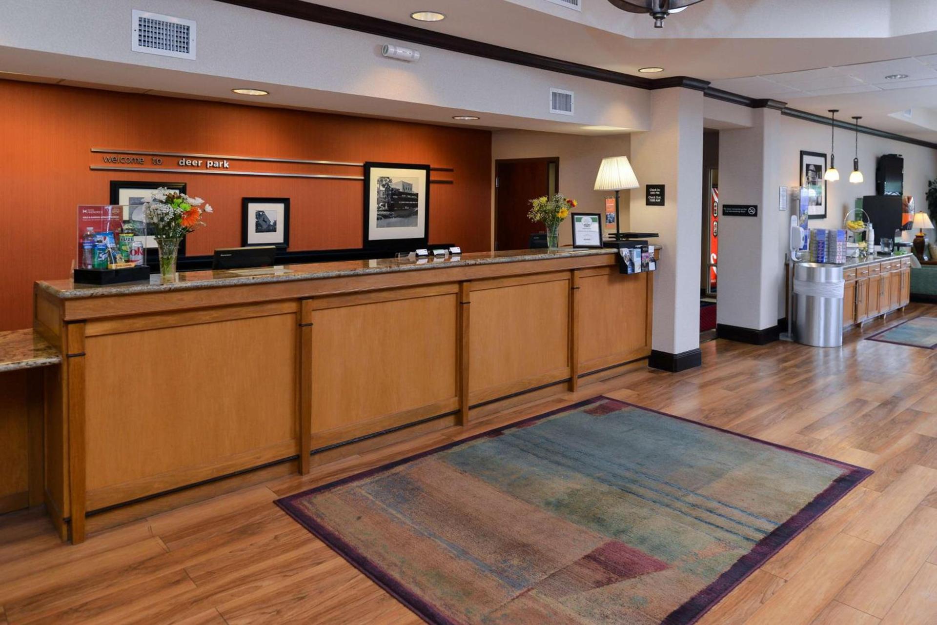Hampton Inn Houston-Deer Park Ship Area photo 4