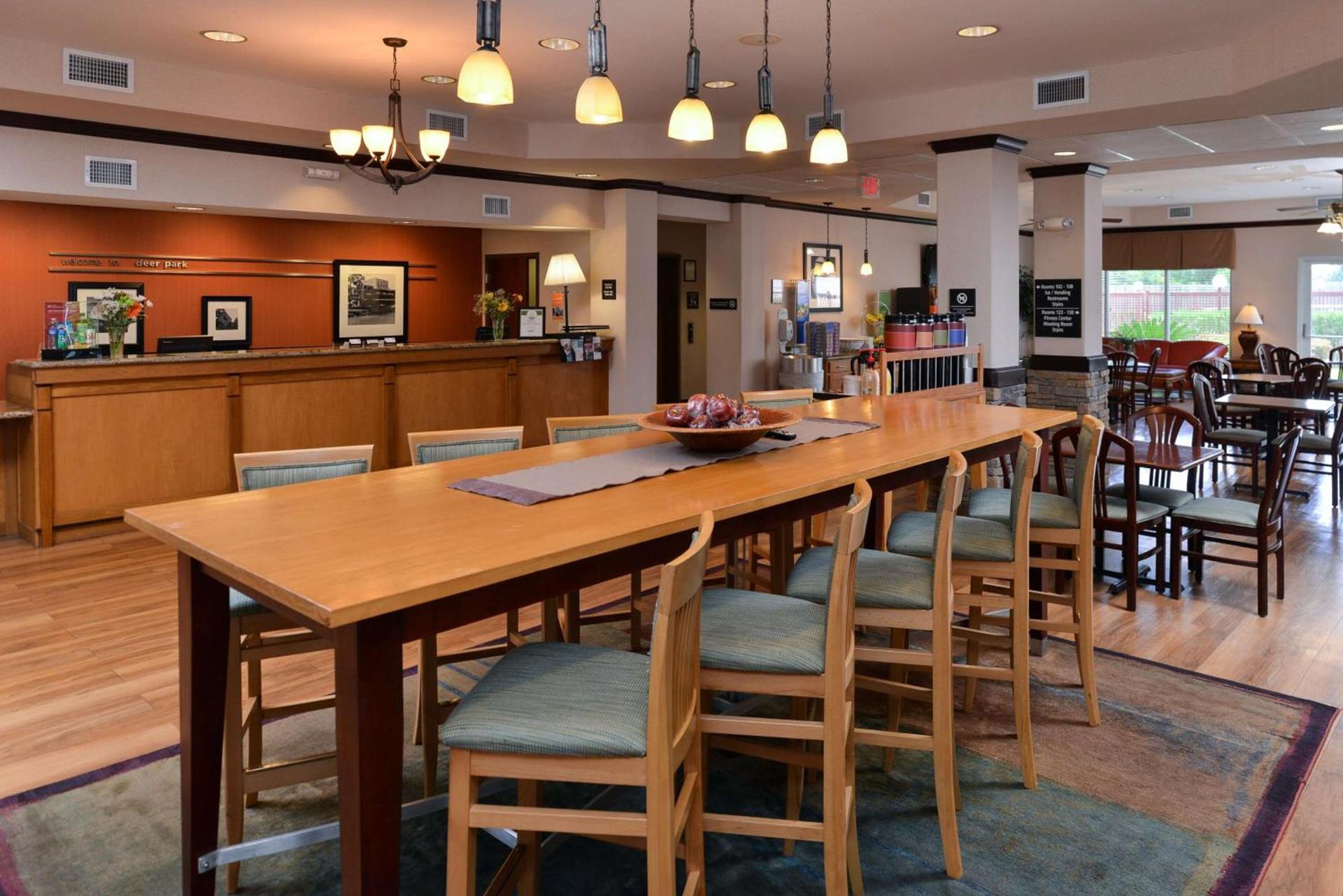 Hampton Inn Houston-Deer Park Ship Area photo 10