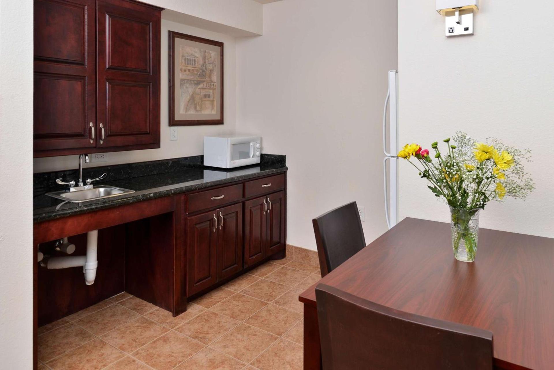Hampton Inn Houston-Deer Park Ship Area photo 18