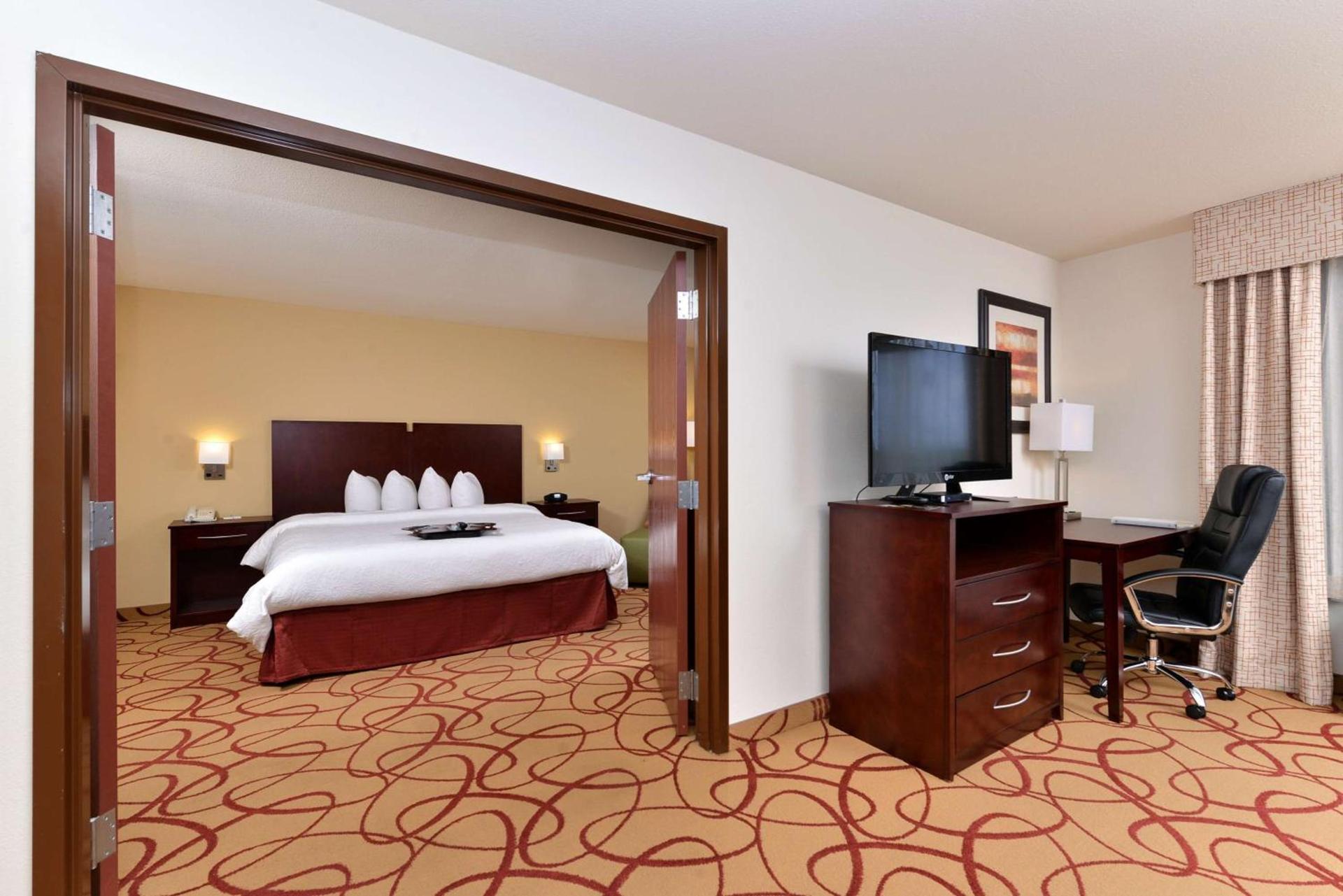 Hampton Inn Houston-Deer Park Ship Area photo 17